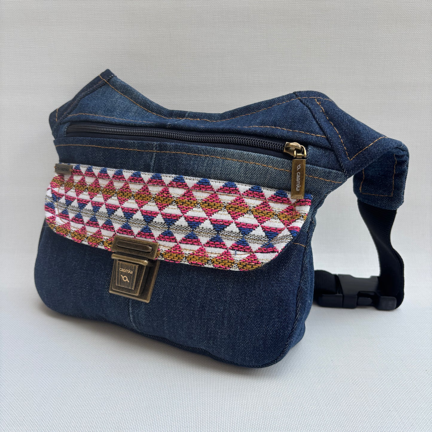 Riñonera ♻️ Jeans Recycled ♻️ · Pieza Única Núm. 18056