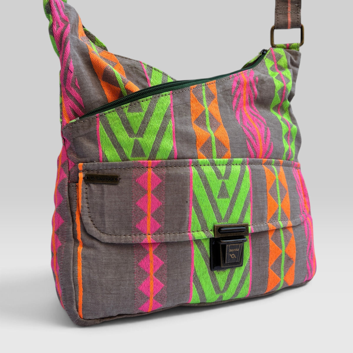Bolso Bandolera Súper Caomka "Neon Tribal" · Pieza Única Núm. 19549