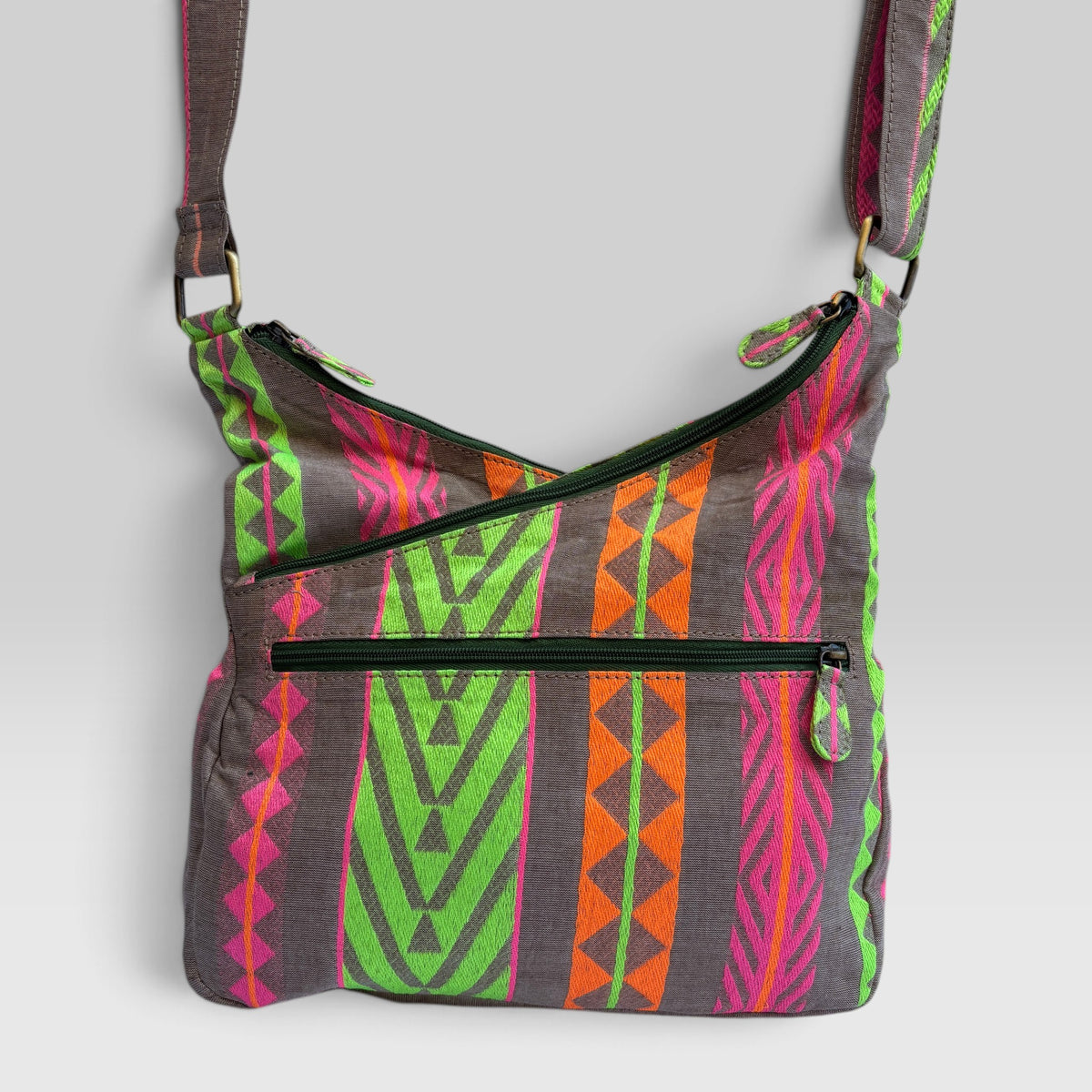 Bolso Bandolera Súper Caomka "Neon Tribal" · Pieza Única Núm. 19549