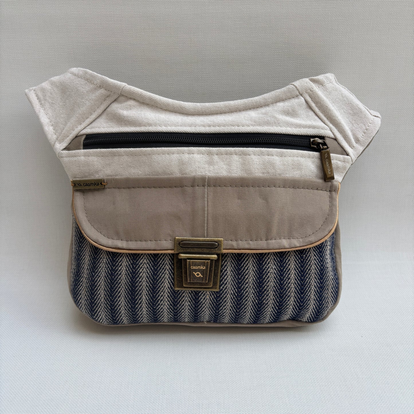 Riñonera ♻️ Docker's Recycled ♻️ · Pieza Única Núm. 18055