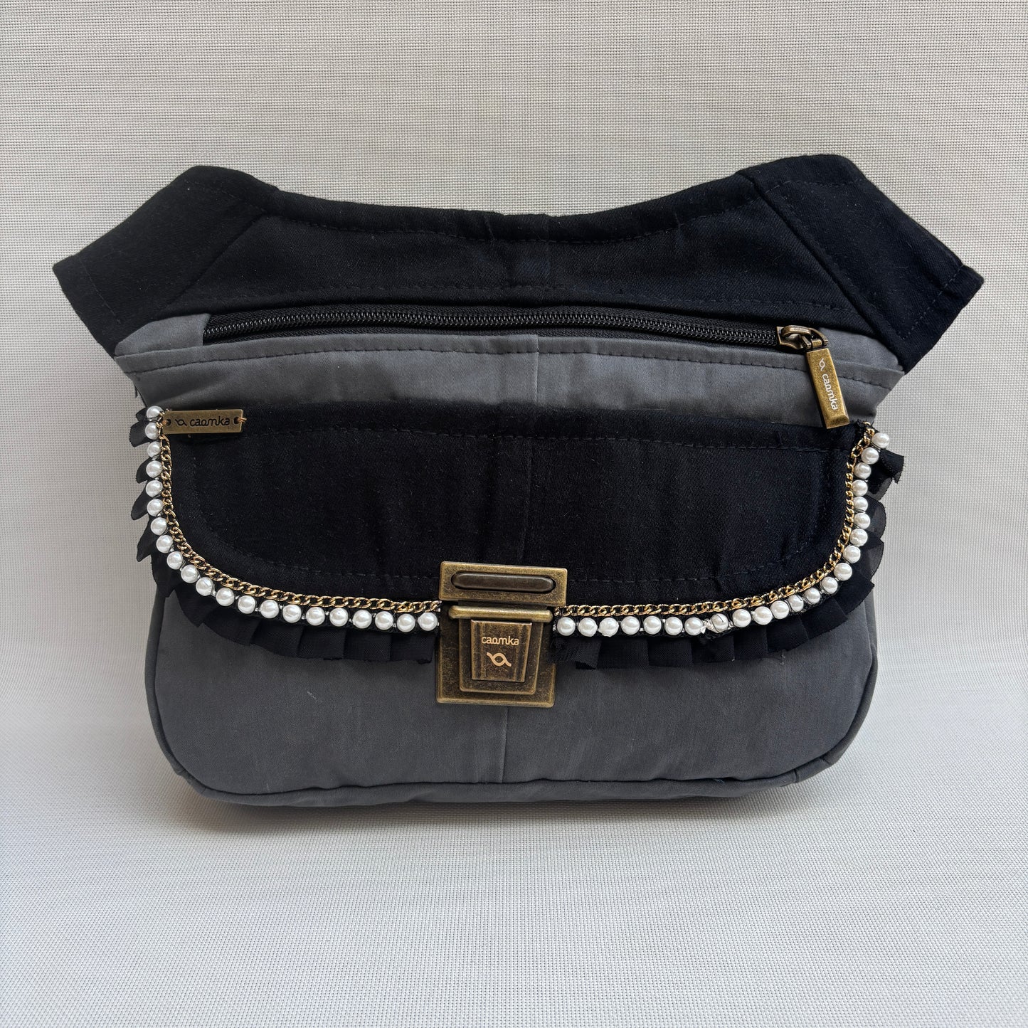 Riñonera ♻️ Black & Grey Fusion Recycled ♻️ · Pieza Única Núm. 18058