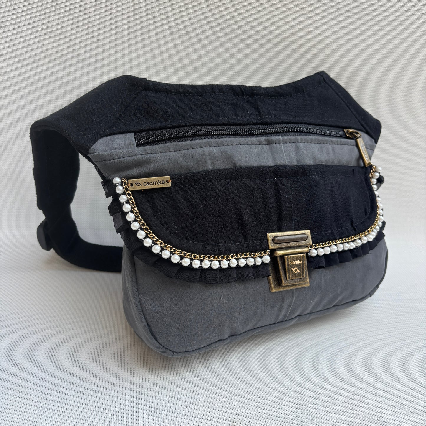 Riñonera ♻️ Black & Grey Fusion Recycled ♻️ · Pieza Única Núm. 18058