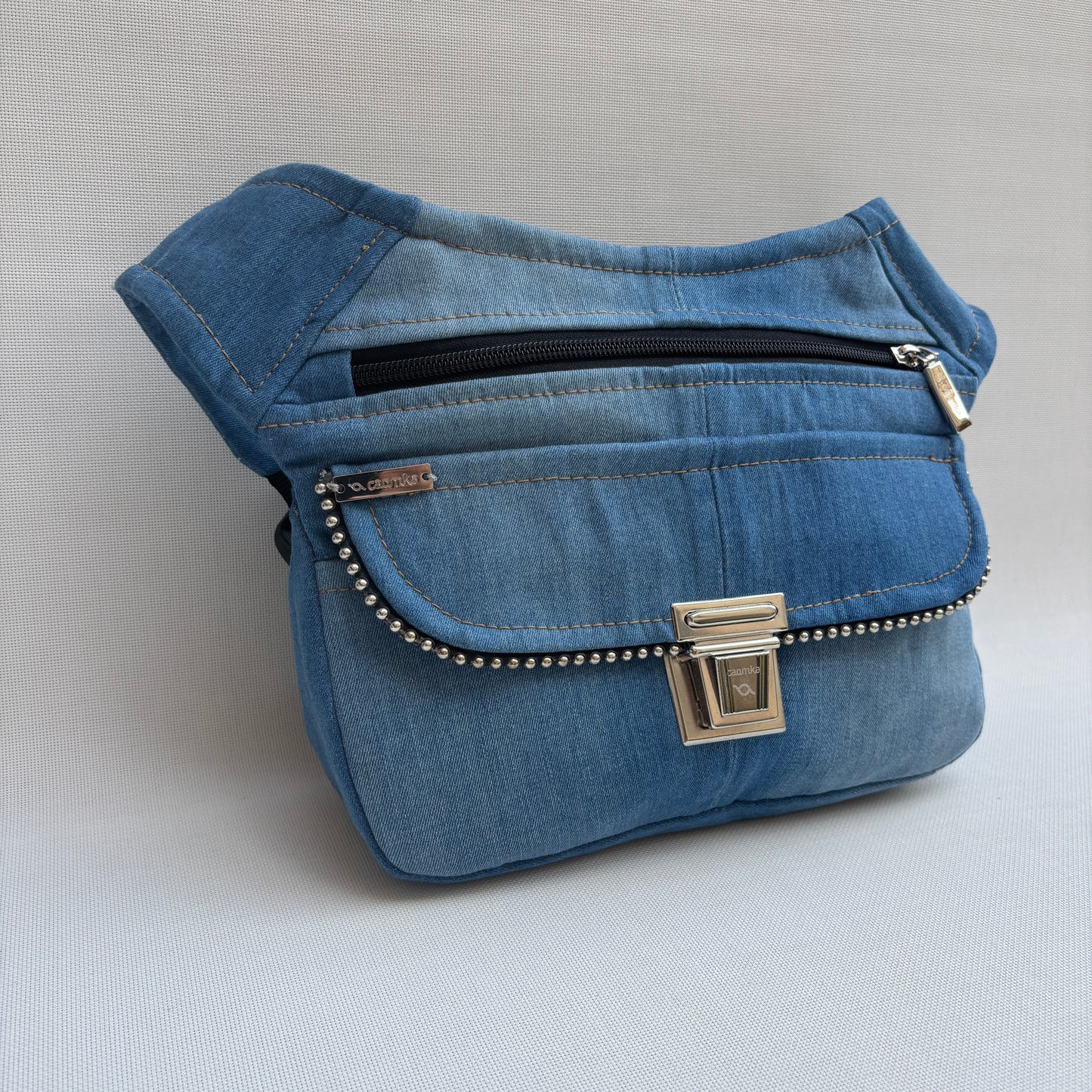 Riñonera "Special ♻️ Jeans Recycled ♻️ · Pieza Única Núm. 18057
