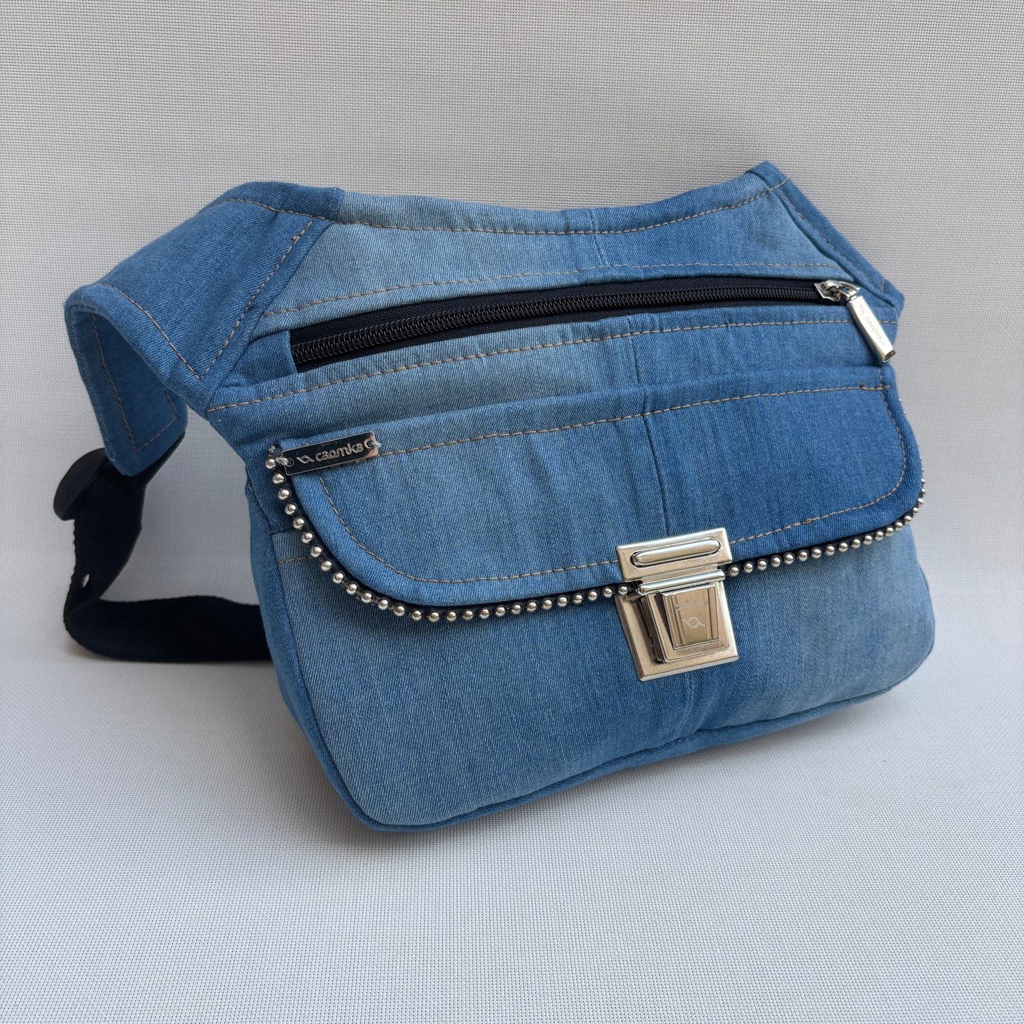 Riñonera "Special ♻️ Jeans Recycled ♻️ · Pieza Única Núm. 18057