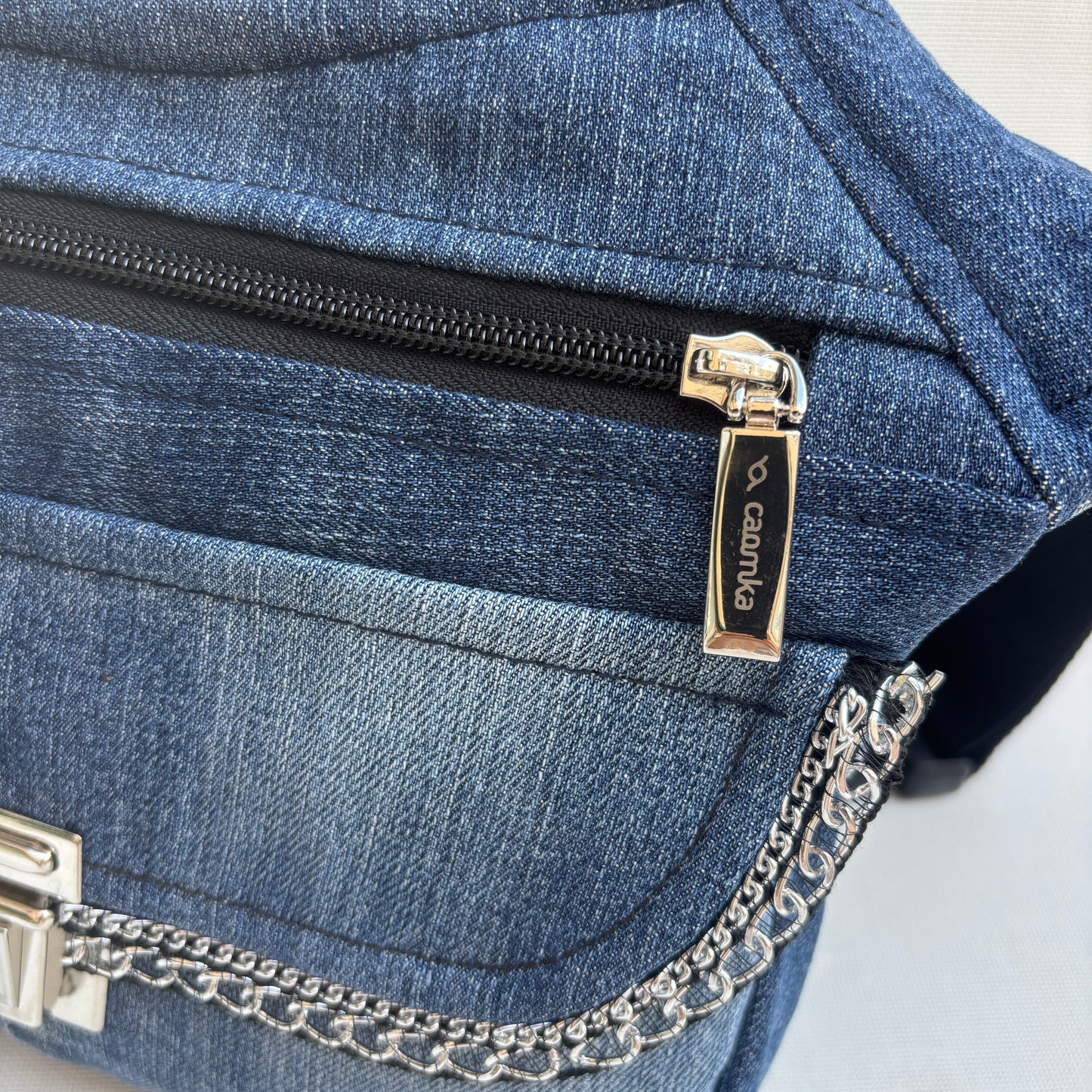 Riñonera "Special ♻️ Jeans Recycled ♻️ · Pieza Única Núm. 18054