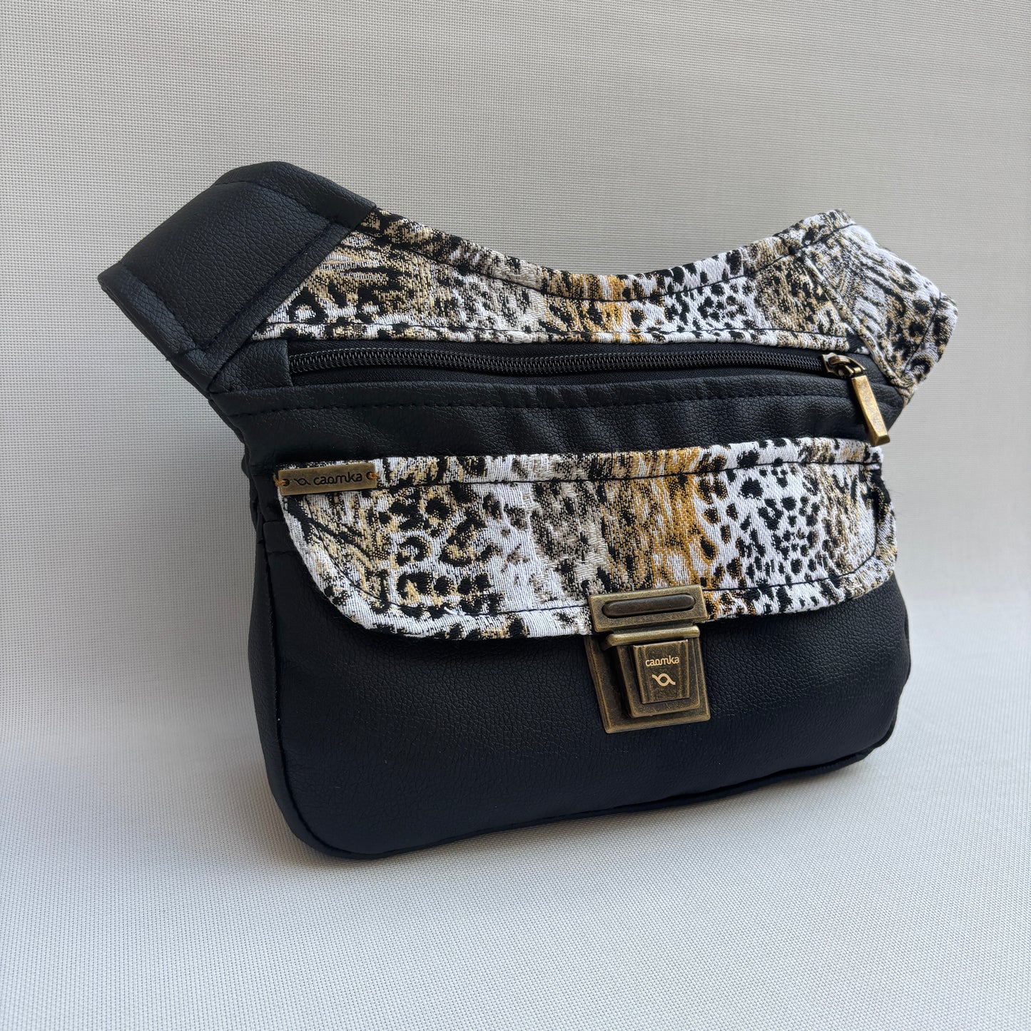 Riñonera "Animal Print Top" · Polipiel · Pieza Única Núm. 18036