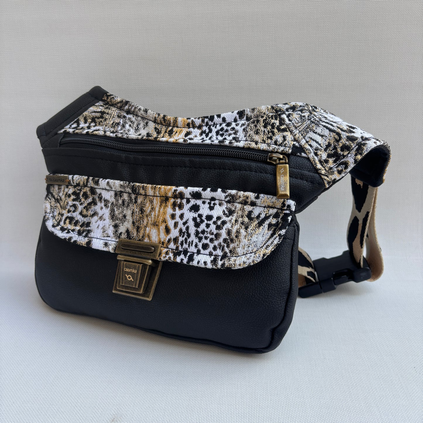 Riñonera "Animal Print Top" · Polipiel · Pieza Única Núm. 18036
