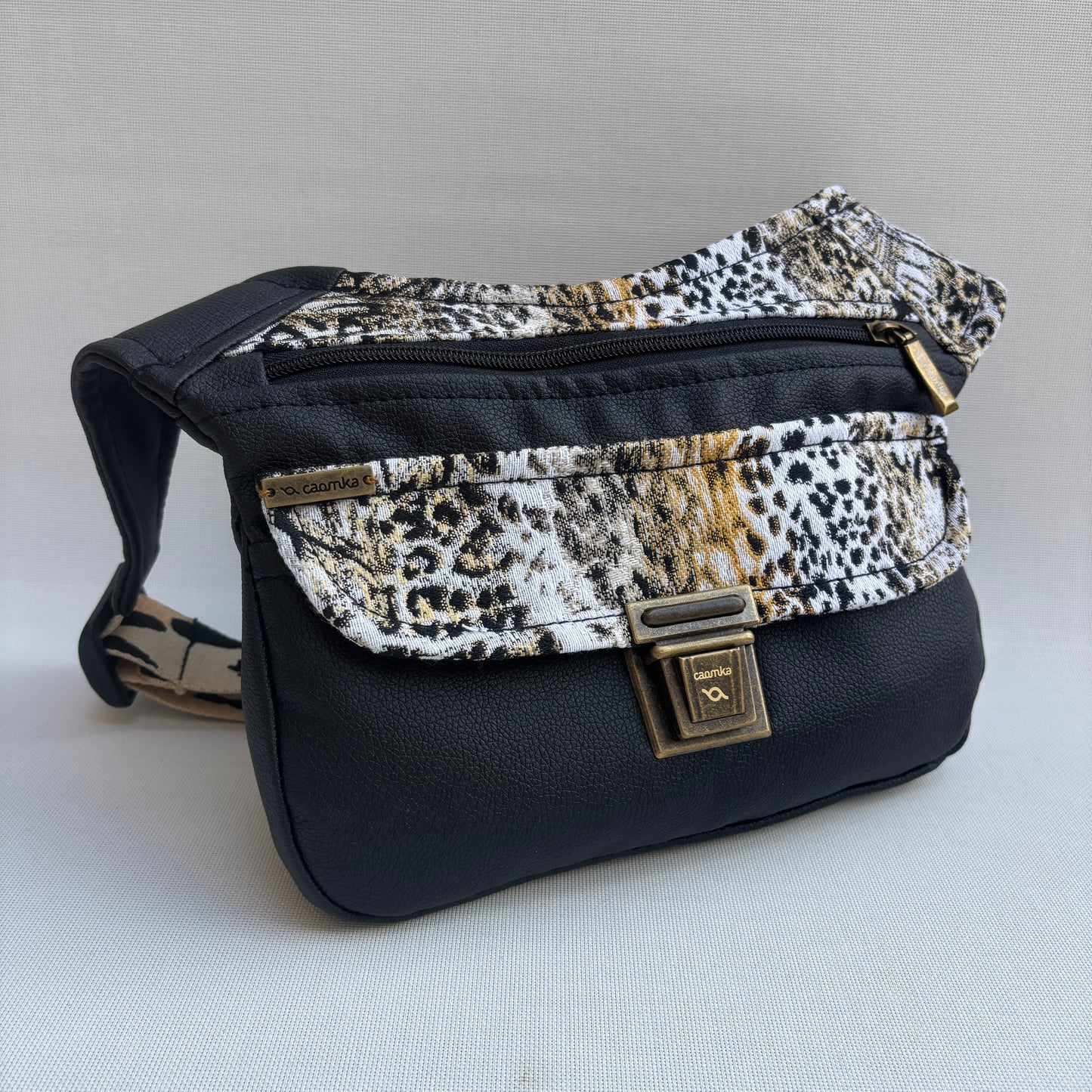 Riñonera "Animal Print Top" · Polipiel · Pieza Única Núm. 18036