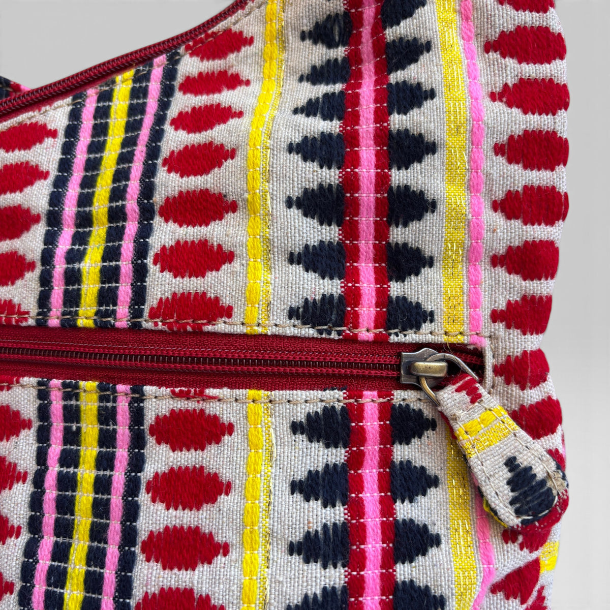 Bolso Bandolera Súper Caomka "Happy Stripes" · Pieza Única Núm. 19560