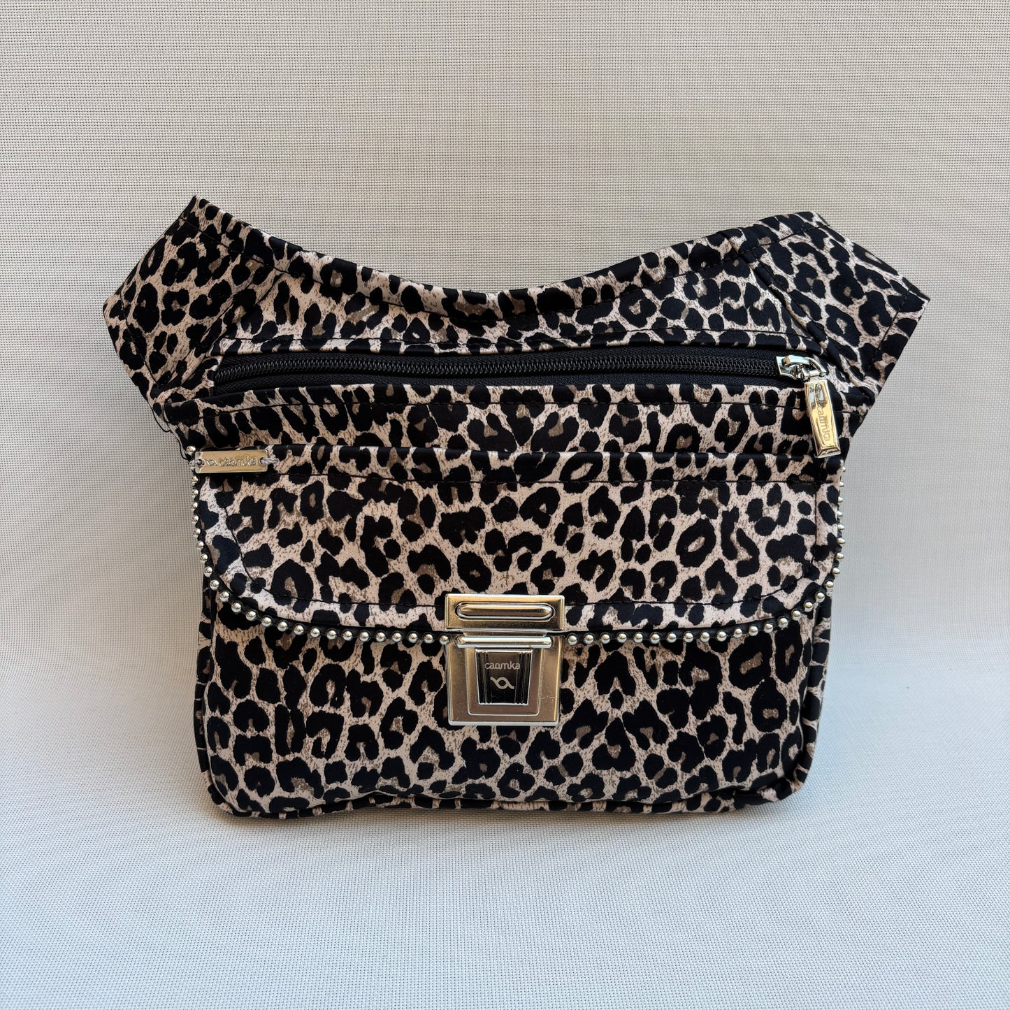 Elegant Animal Print Top "Leopard" + Bolsillo trasero · Pieza Única Núm. 16487