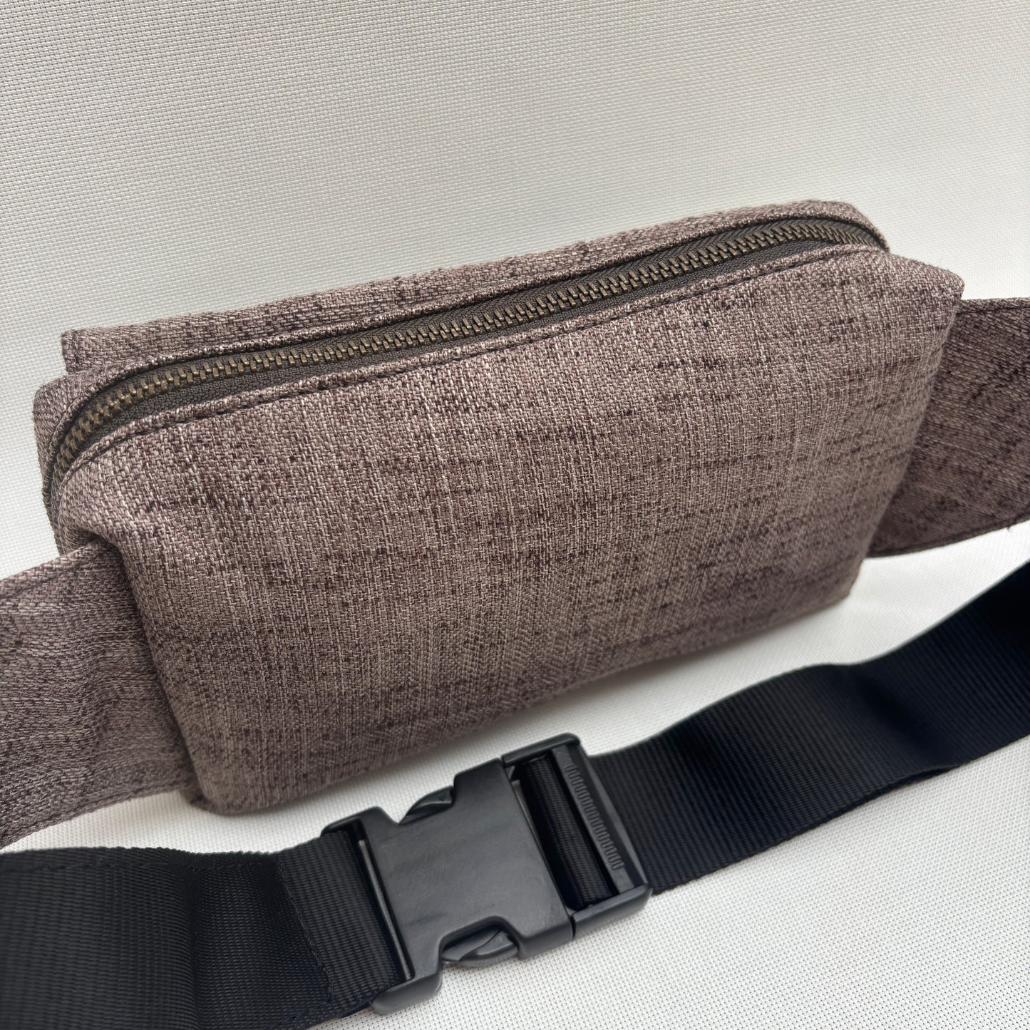 Riñonera Urban · MARRÓN · Pieza Exclusiva Núm. 18003