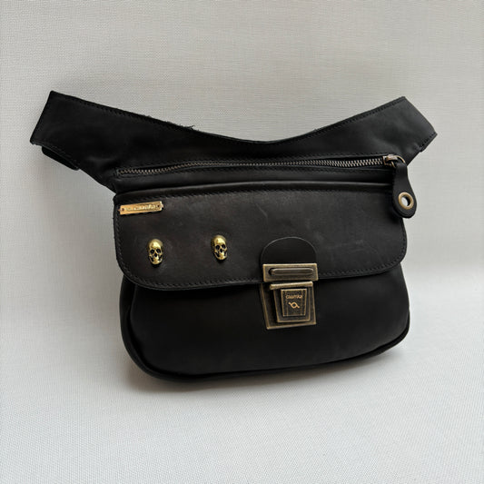 Premium Black Scary Skulls & Old Gold · Piel - Cuero · Pieza Única Núm. 16043