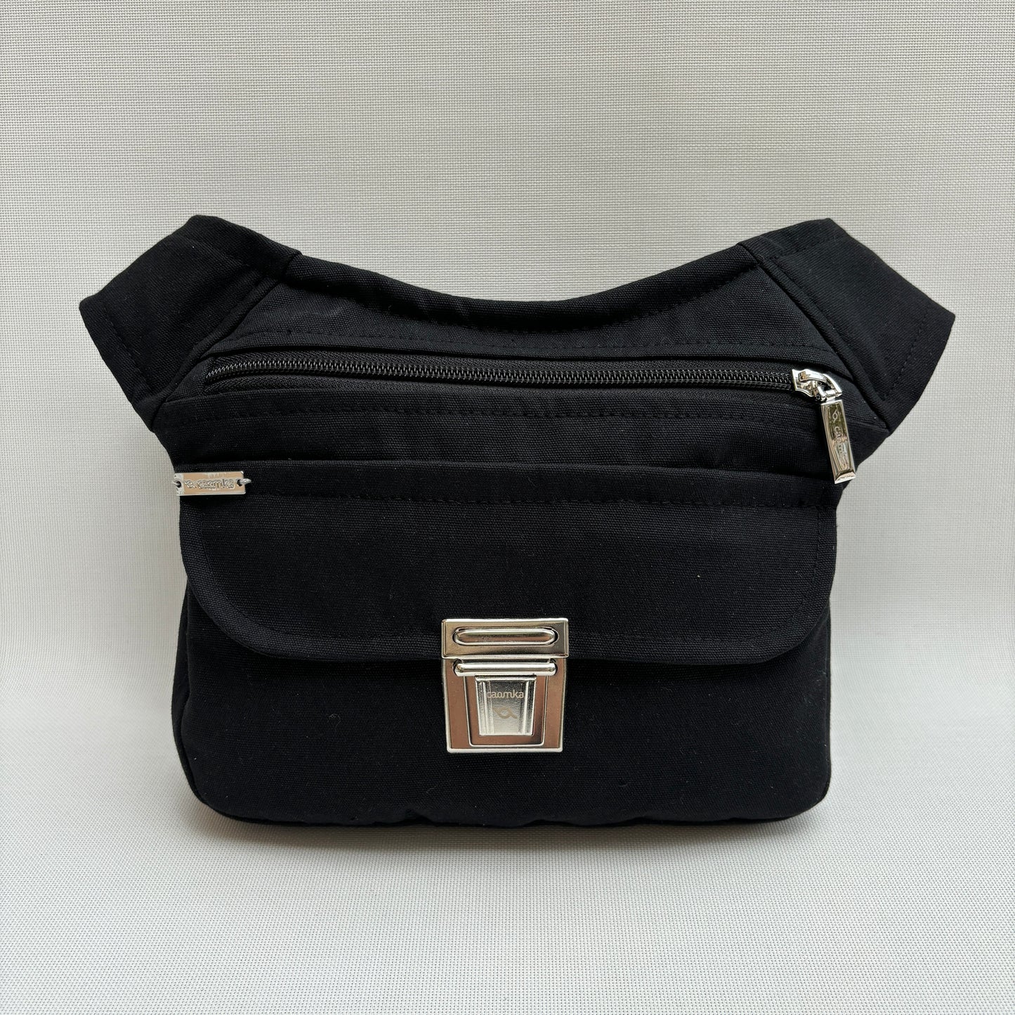 Classic Black Silver + Back pocket Exclusive Part No. 12172