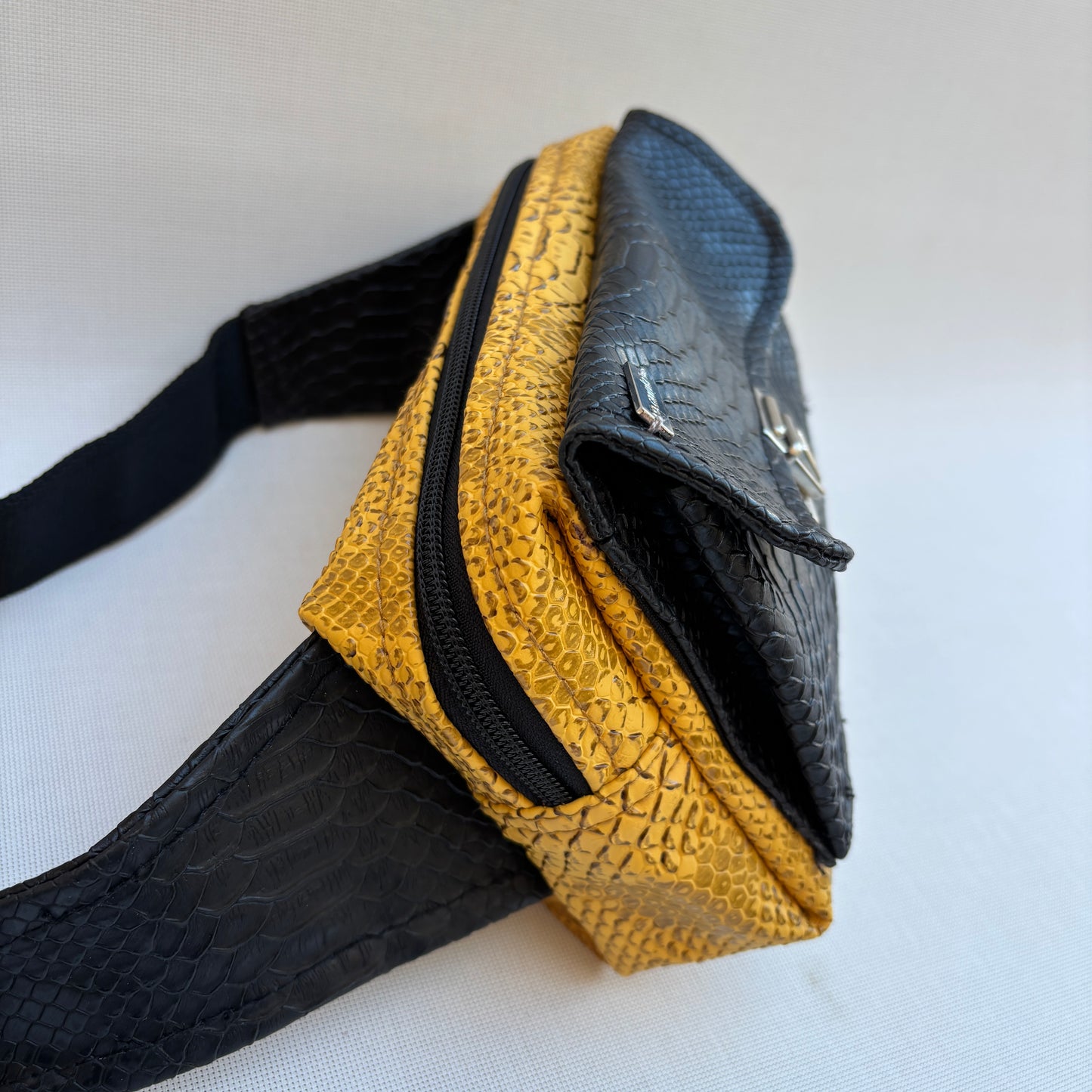 BioCuir Unisex 6702 BioCuir® natural leather Exclusive Unisex Piece