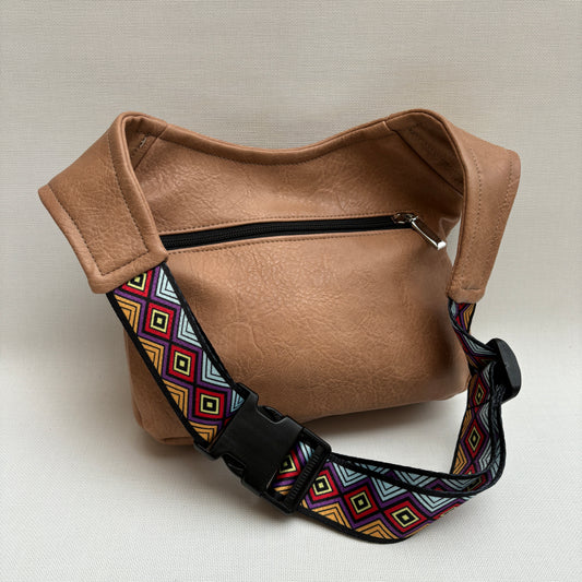 Special Camel Top + Bolsillo trasero · Polipiel · Pieza Única Núm. 15700