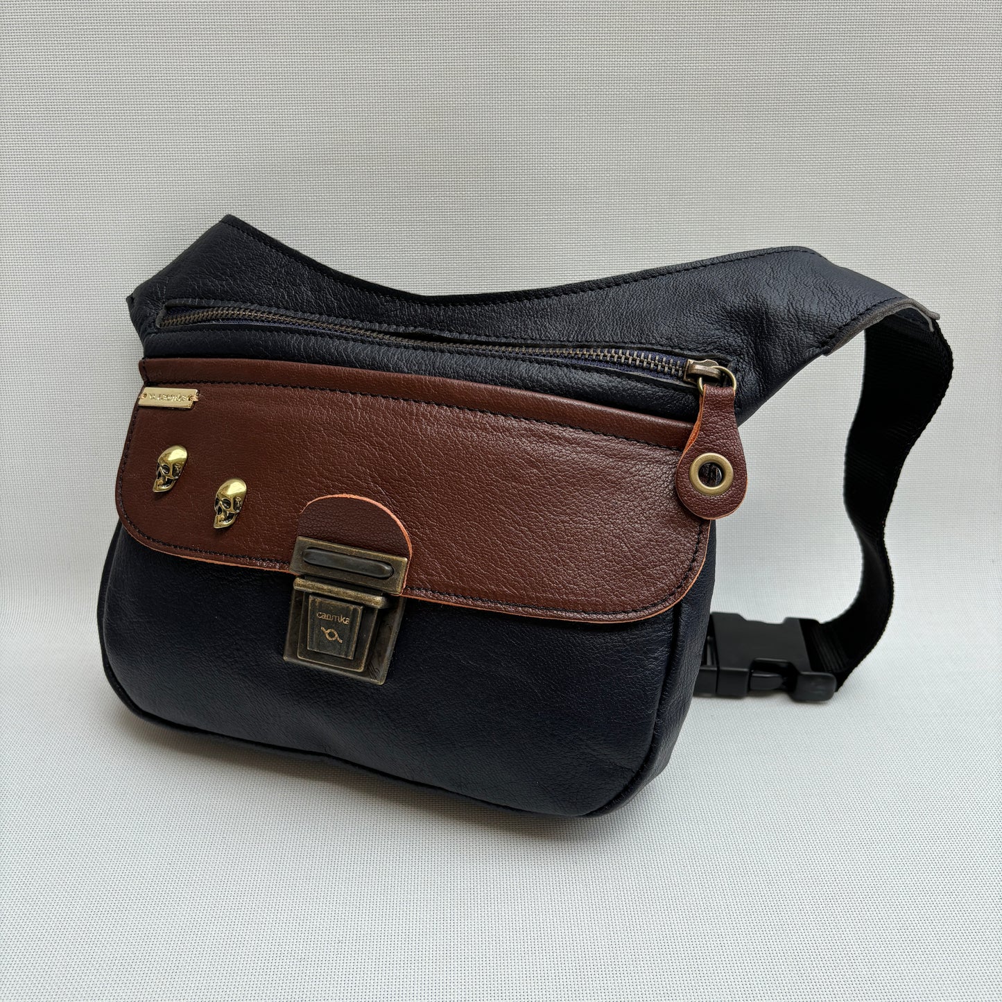 (-40%) Premium Dark Blue & Brown "Skulls" · Piel - Cuero · Pieza Única Núm. 15782