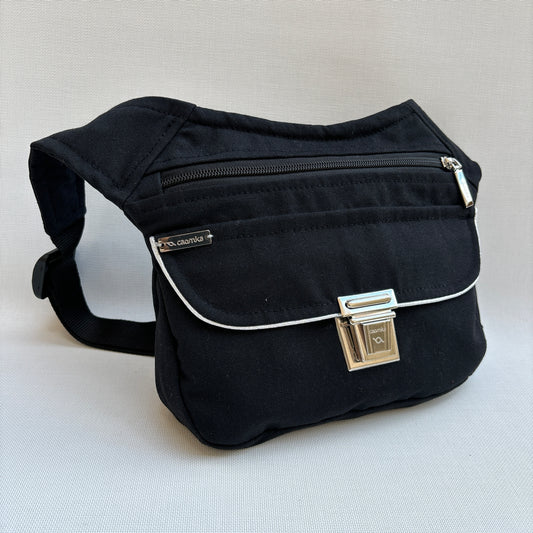 Classic Black Silver + Back pocket Exclusive Part No. 12172