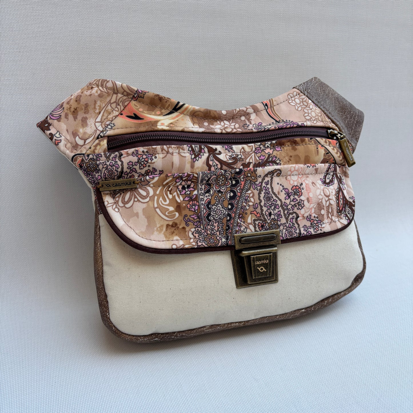 Riñonera "Elegant Art Top" · Pieza Única Núm. 17342