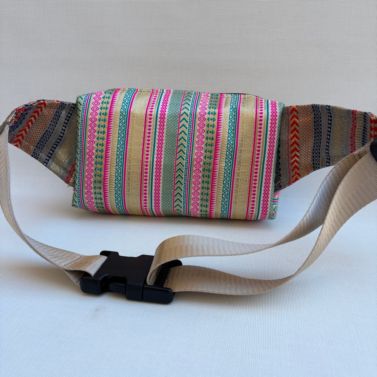 Riñonera Urban "Elegant India" · Pieza Única Núm. 18748