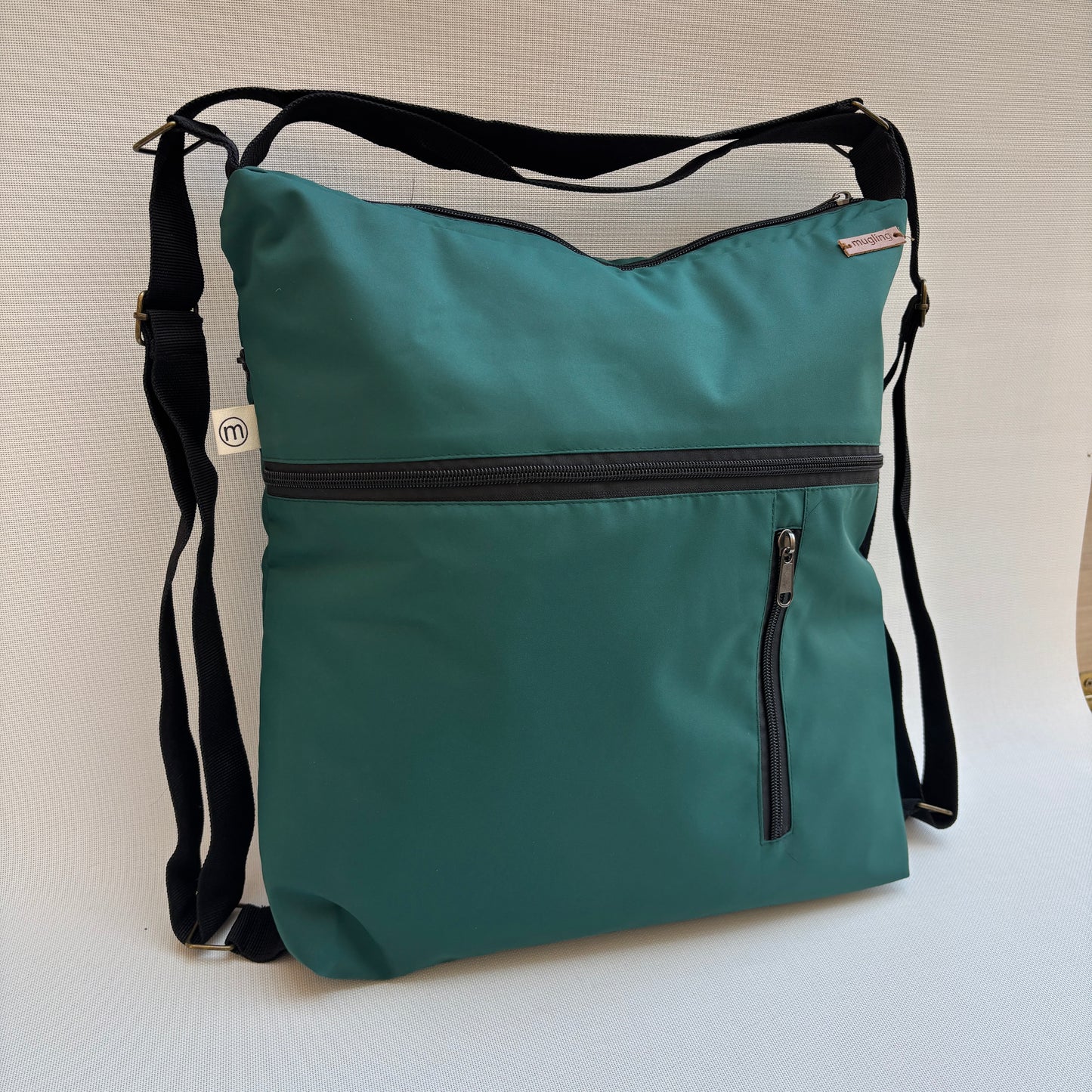 Mochila - Bolso - Tote Bag - Impermeable · Mutifunción · "Nepal" Color Verde · Súper ligera · Pieza 17086