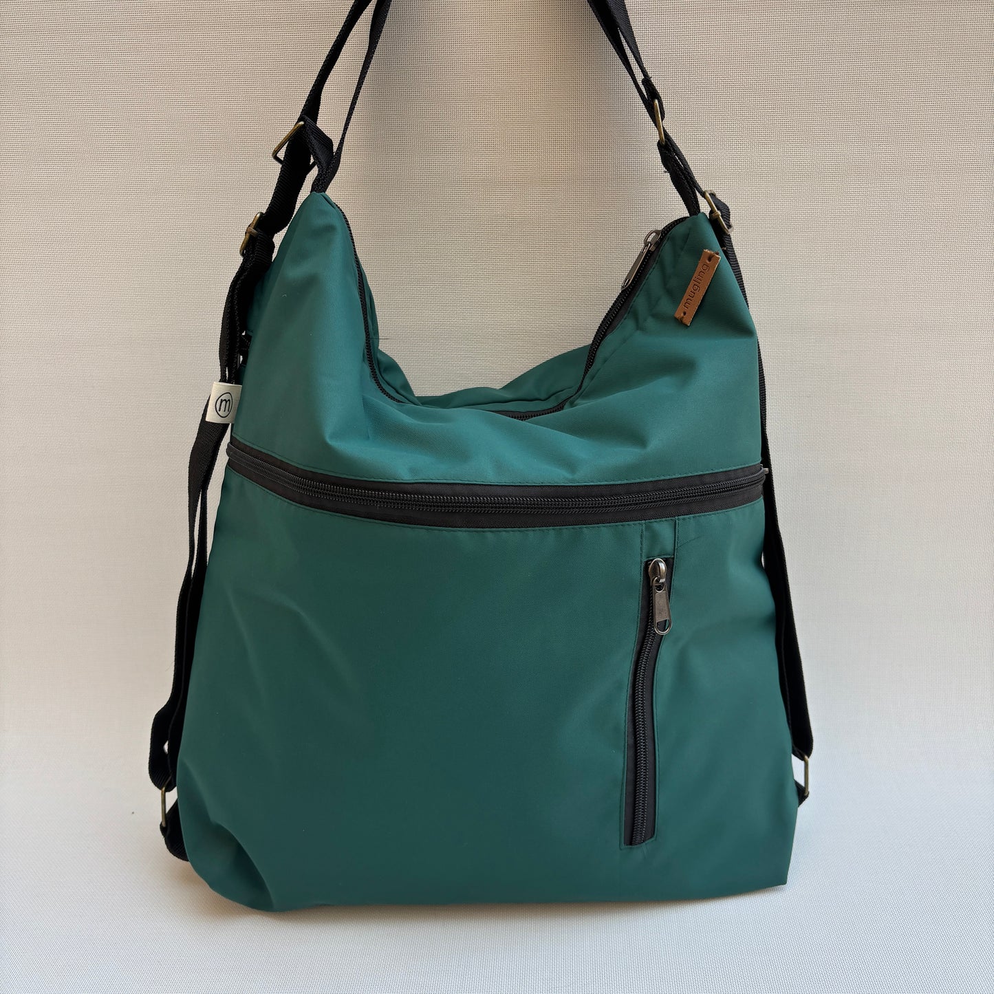Mochila - Bolso - Tote Bag - Impermeable · Mutifunción · "Nepal" Color Verde · Súper ligera · Pieza 17086