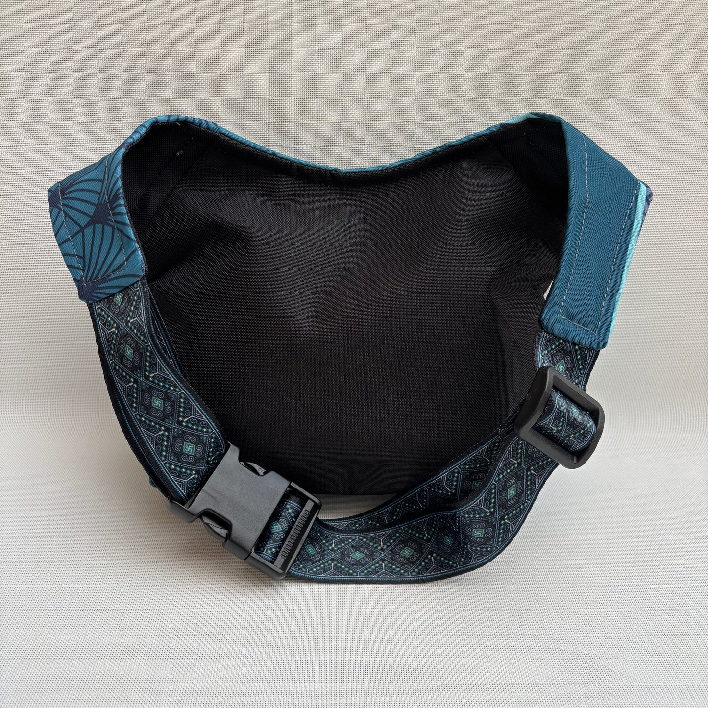 Special Gaudí Turquoise · Waterproof · Unique Piece No. 12061