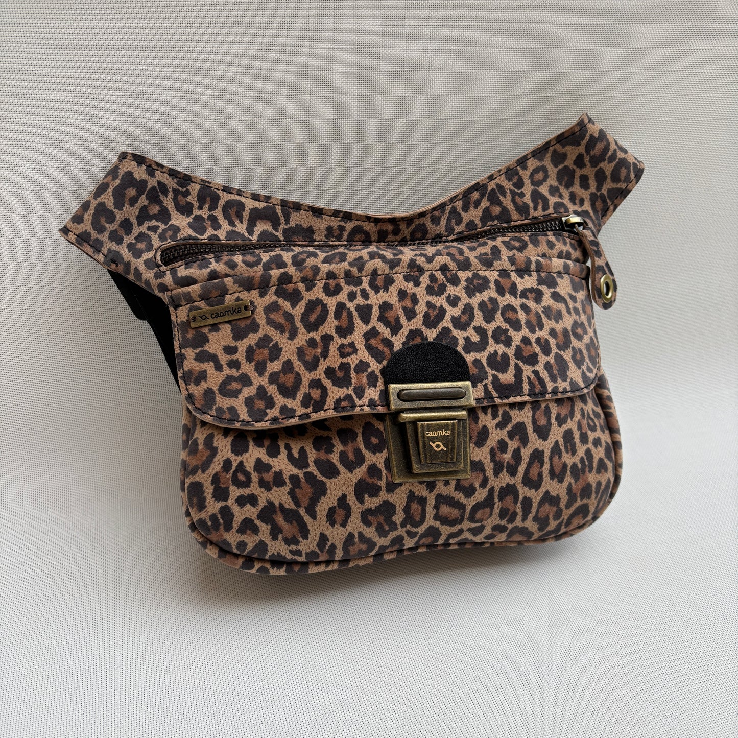 Special Leopard + Bolsillo trasero · Piel (Ante) · Pieza Única Núm. 16500