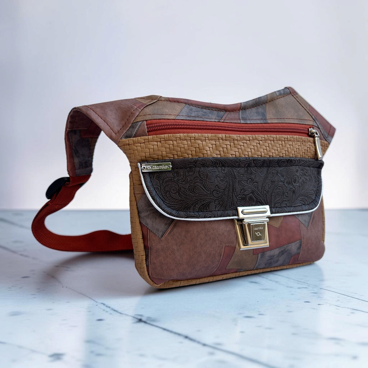 Riñonera "Special Brown Patchwork" · Polipiel · Pieza Única Núm. 19604