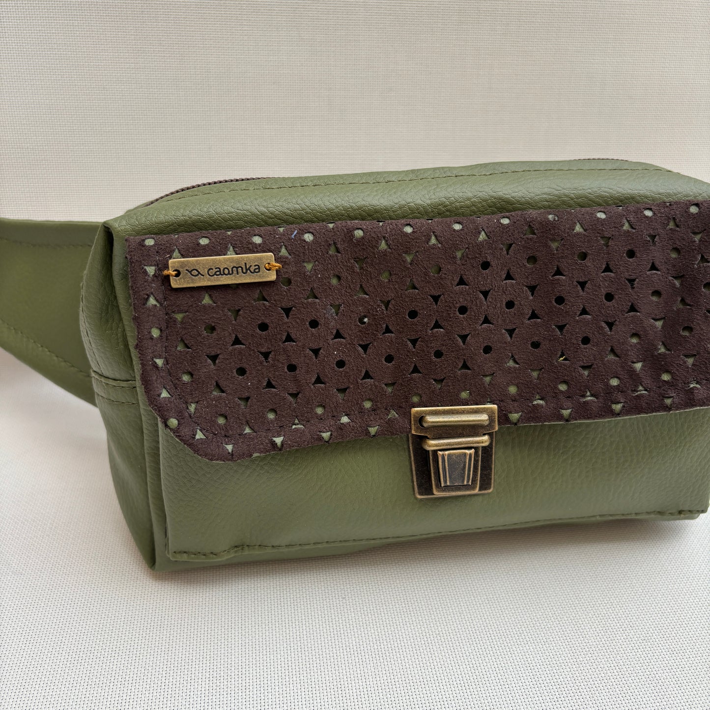 Riñonera Urban "Special Green Top" · Polipiel · Pieza Única Núm. 18763