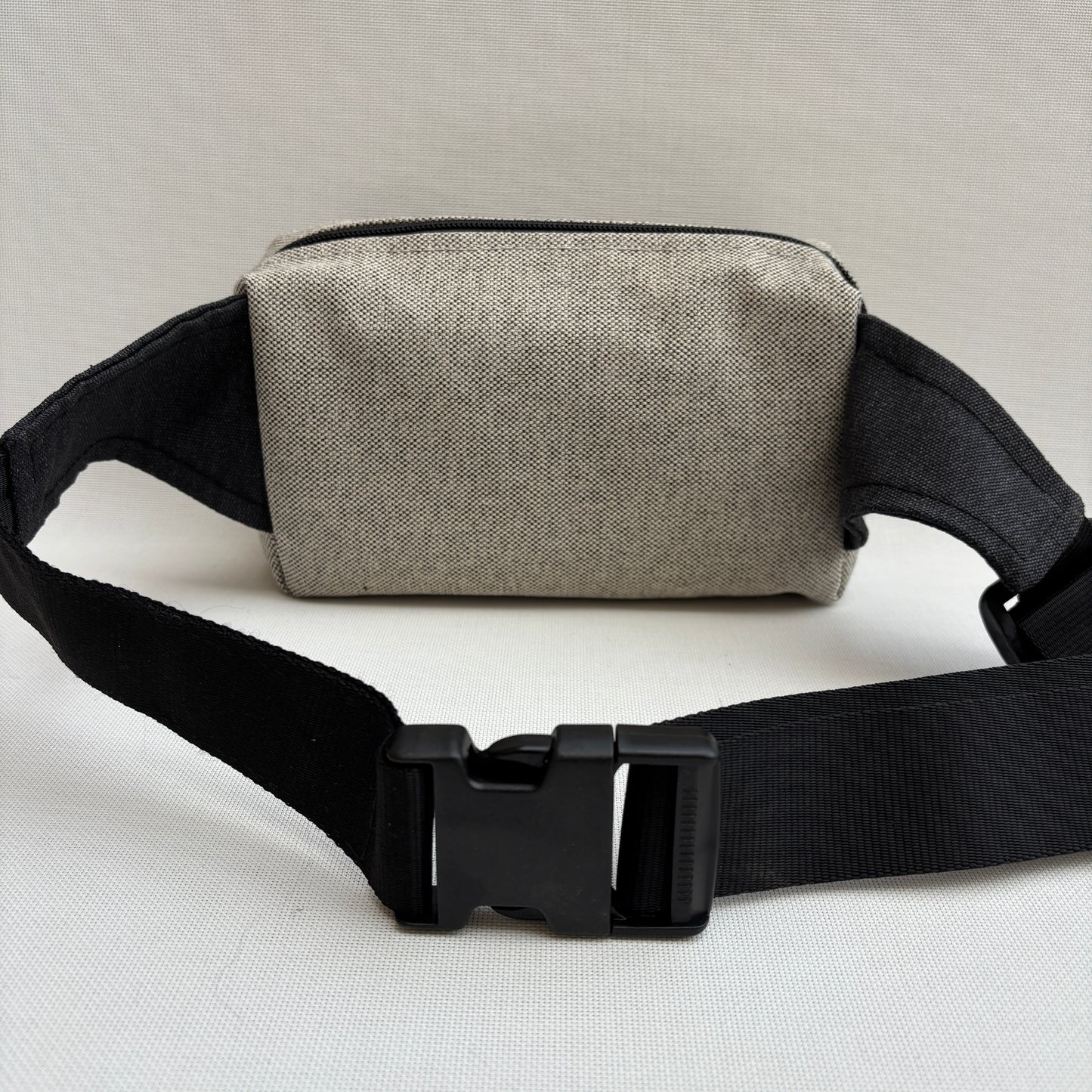Riñonera Urban "Elegant Gray" · Pieza Única Núm. 18760