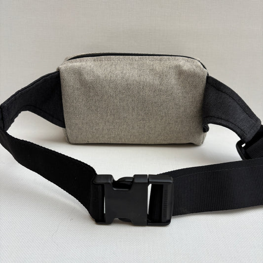 Riñonera Urban "Elegant Gray" · Pieza Única Núm. 18760