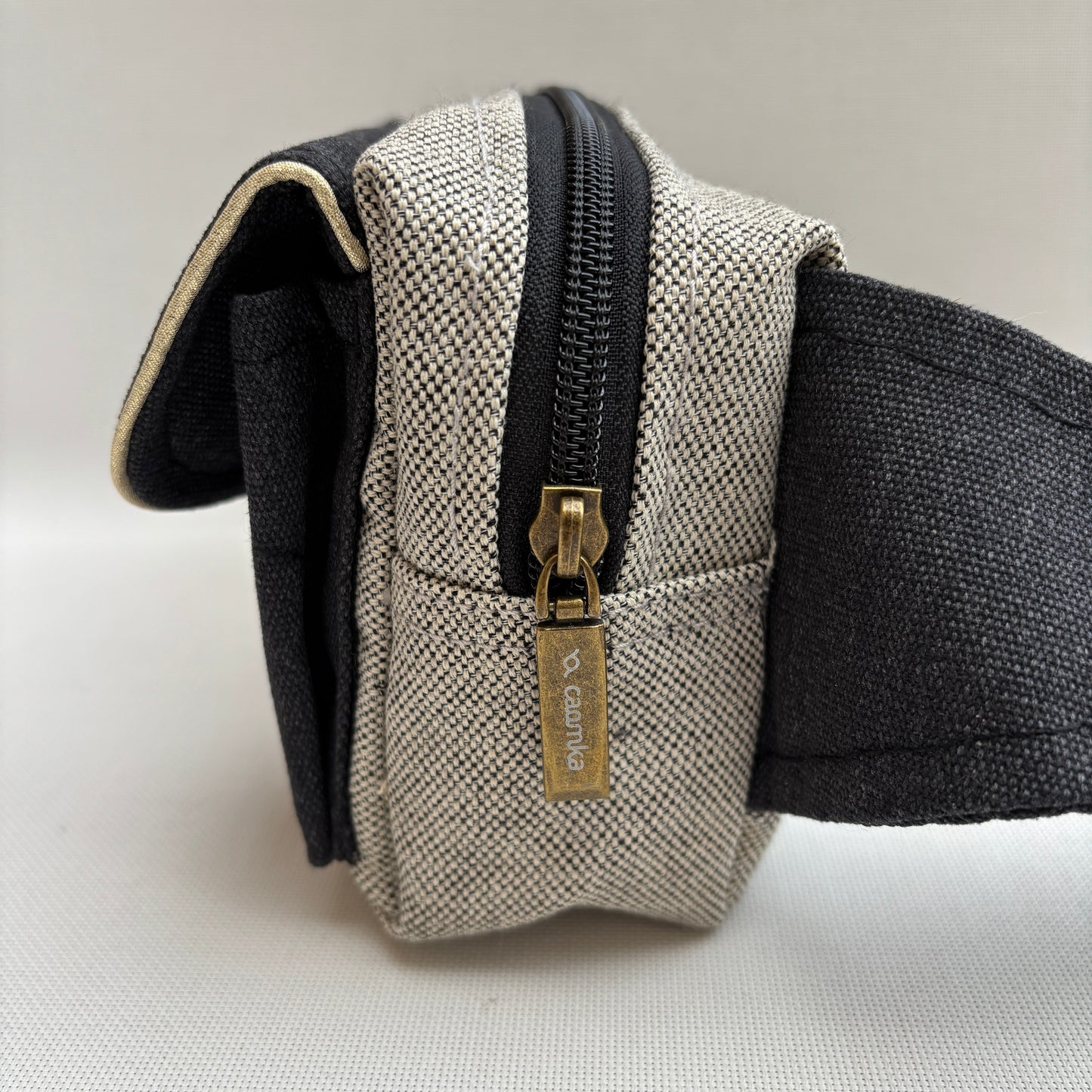 Riñonera Urban "Elegant Gray" · Pieza Única Núm. 18760