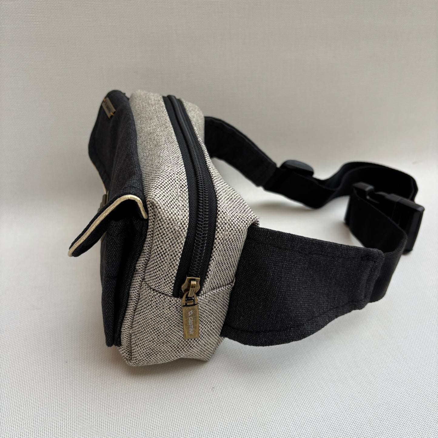 Riñonera Urban "Elegant Gray" · Pieza Única Núm. 18760