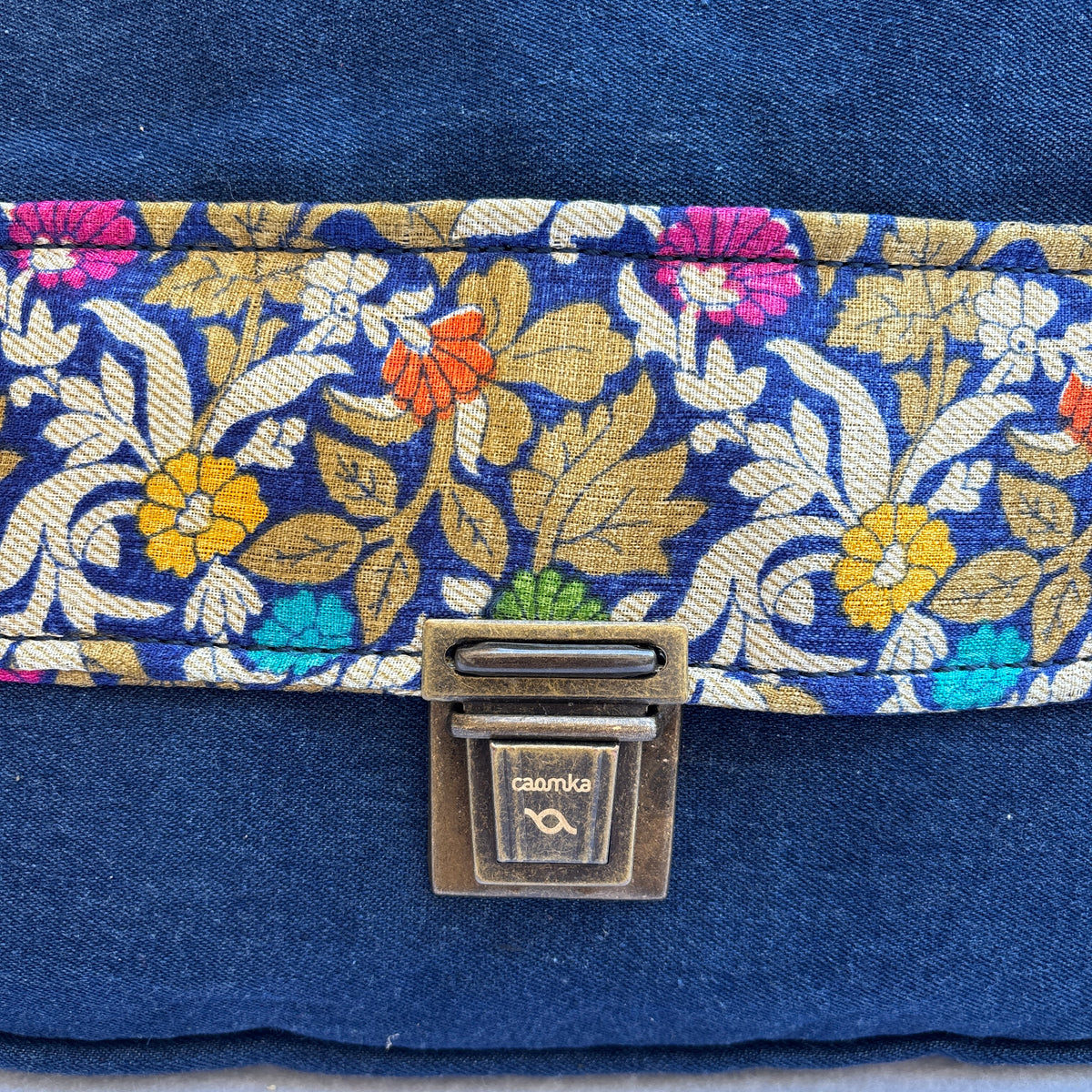 Bolso Bandolera Súper Caomka “Jeans & Vintage Flowers” · Pieza Única Núm. 19625