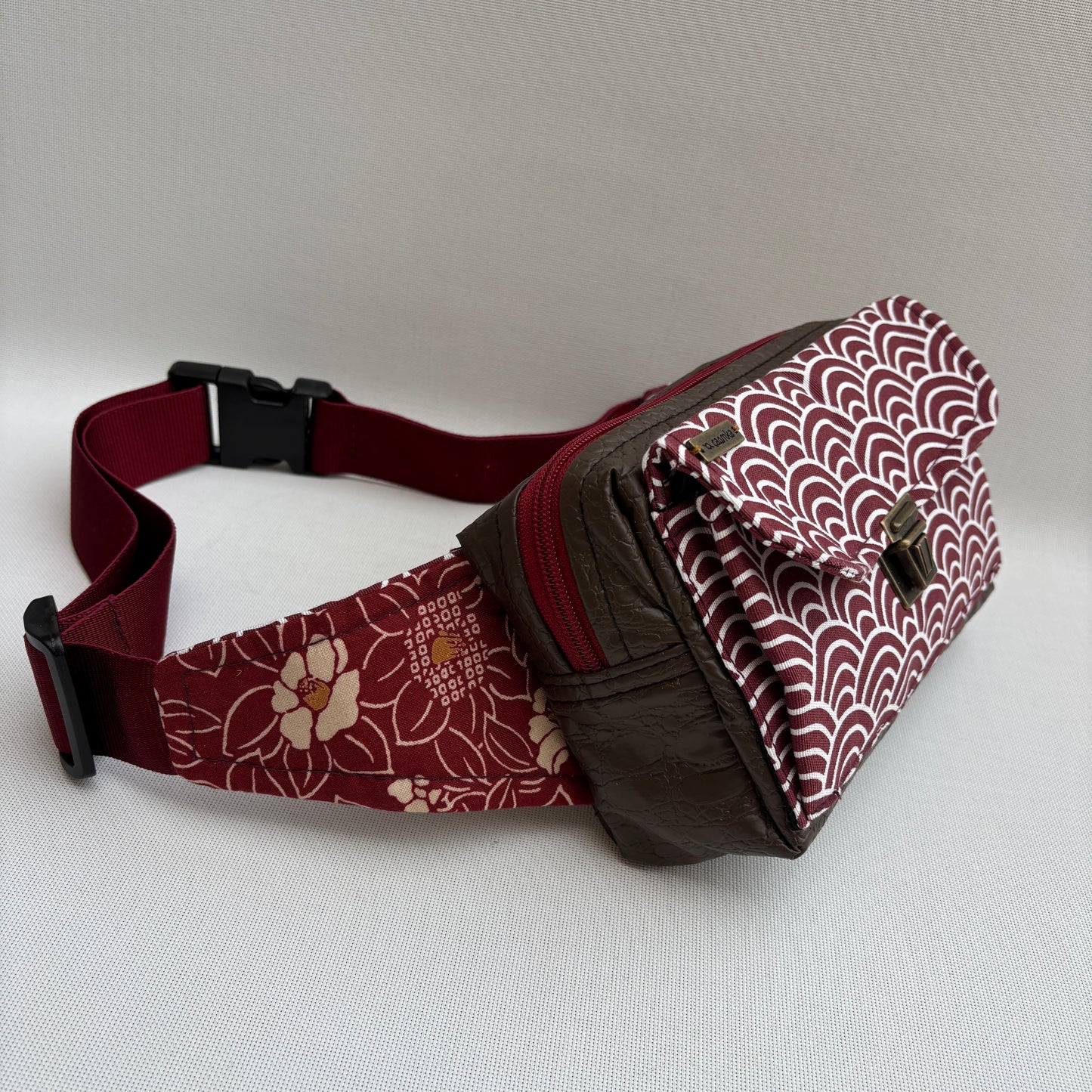 Riñonera Urban "Special Japanese Waves" · Polipiel · Pieza Única Núm. 18759