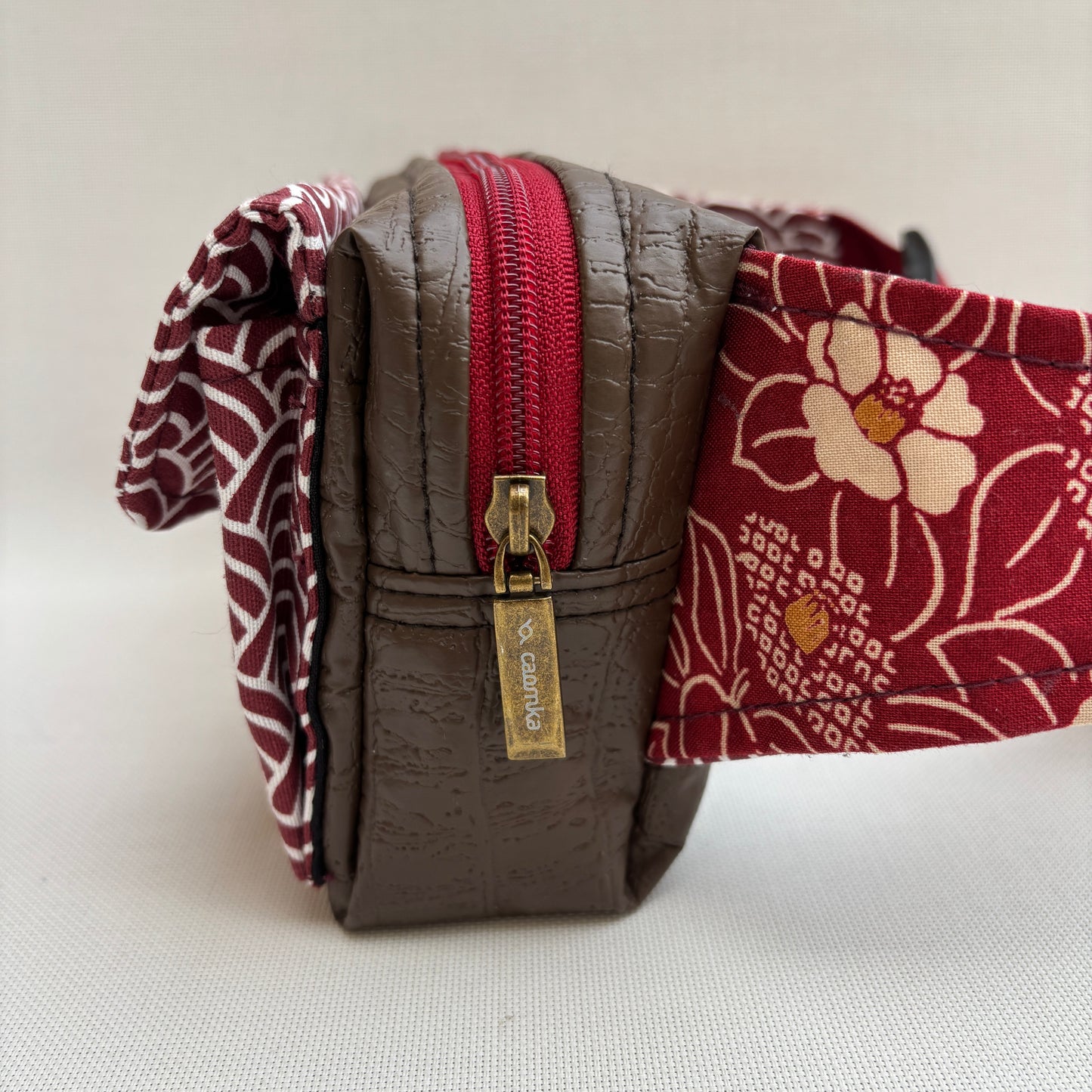 Riñonera Urban "Special Japanese Waves" · Polipiel · Pieza Única Núm. 18759