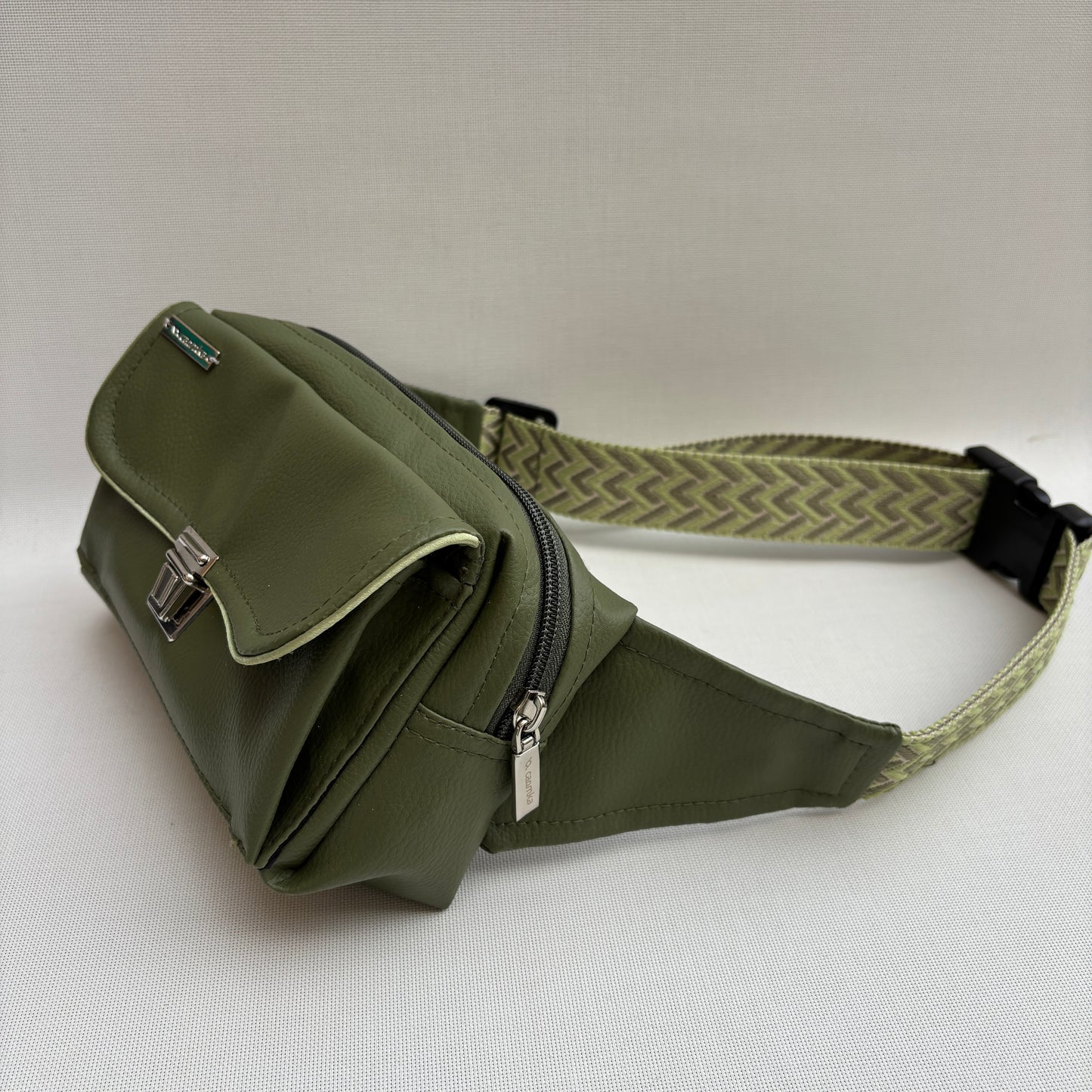 Riñonera Urban "Special Green Top" · Polipiel · Pieza Exclusiva Núm. 18749