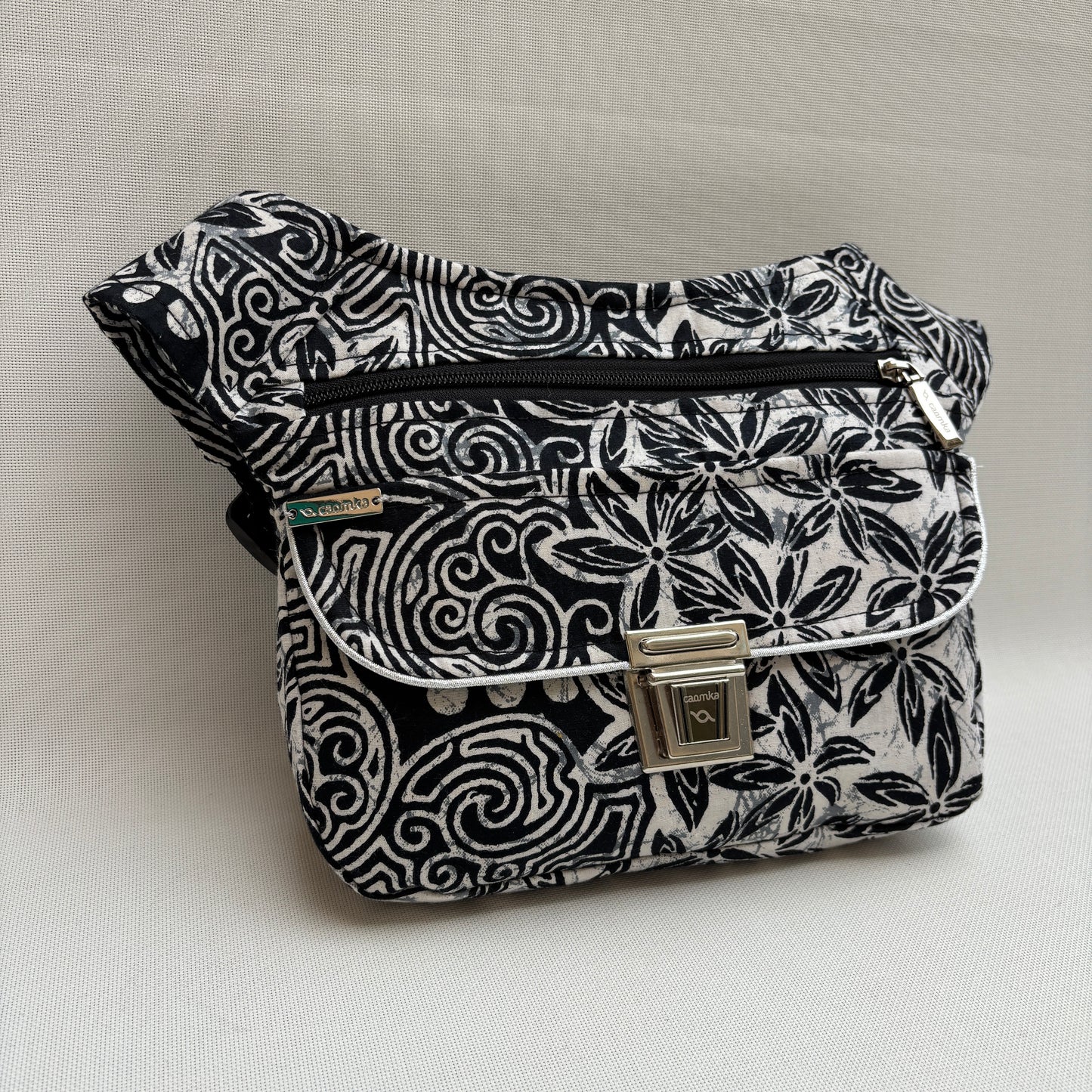 Riñonera "Elegant Fantasy Floral Top" + Bolsillo trasero · Pieza Única Núm. 18772