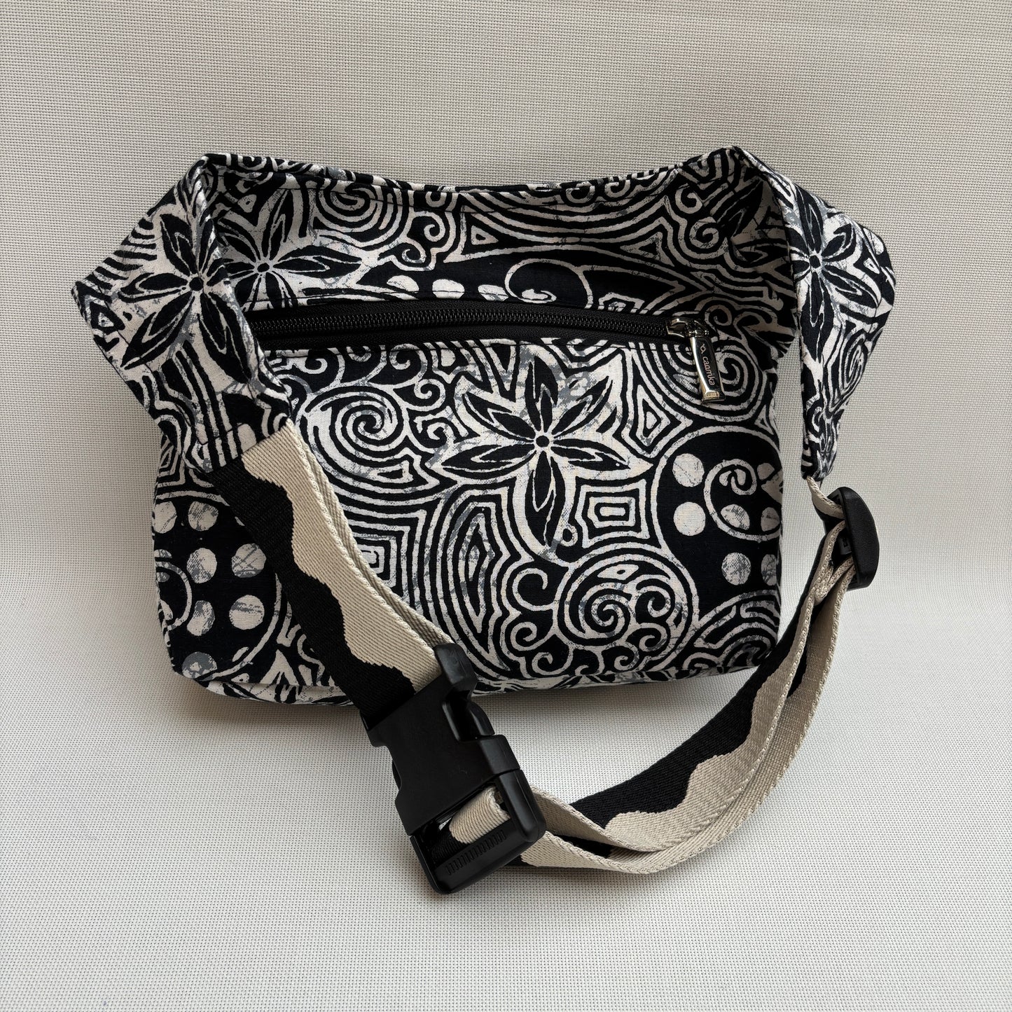 Riñonera "Elegant Fantasy Floral Top" + Bolsillo trasero · Pieza Única Núm. 18772