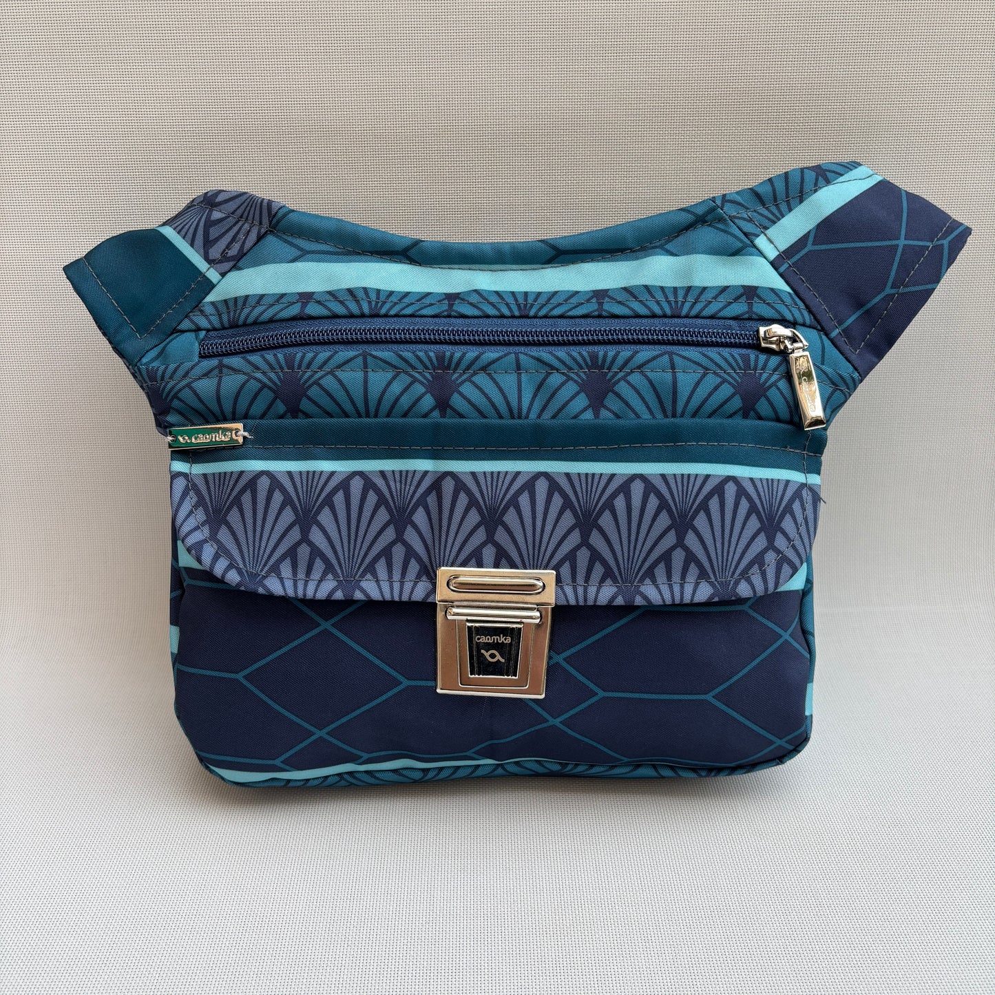 Special Blue Persian · Impermeable · Pieza Única Núm. 16537