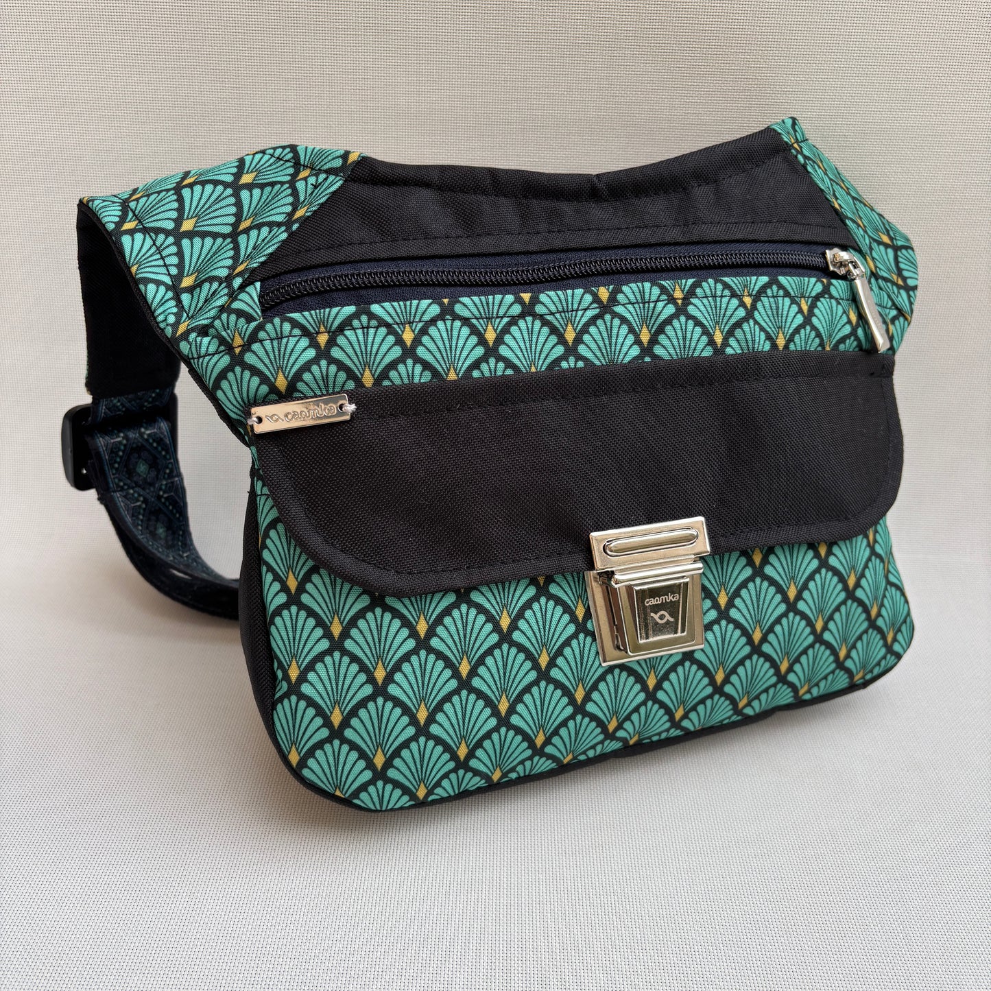 Special Constrast Persian Top + Bolsillo trasero · Impermeable · Pieza Única Núm. 16536