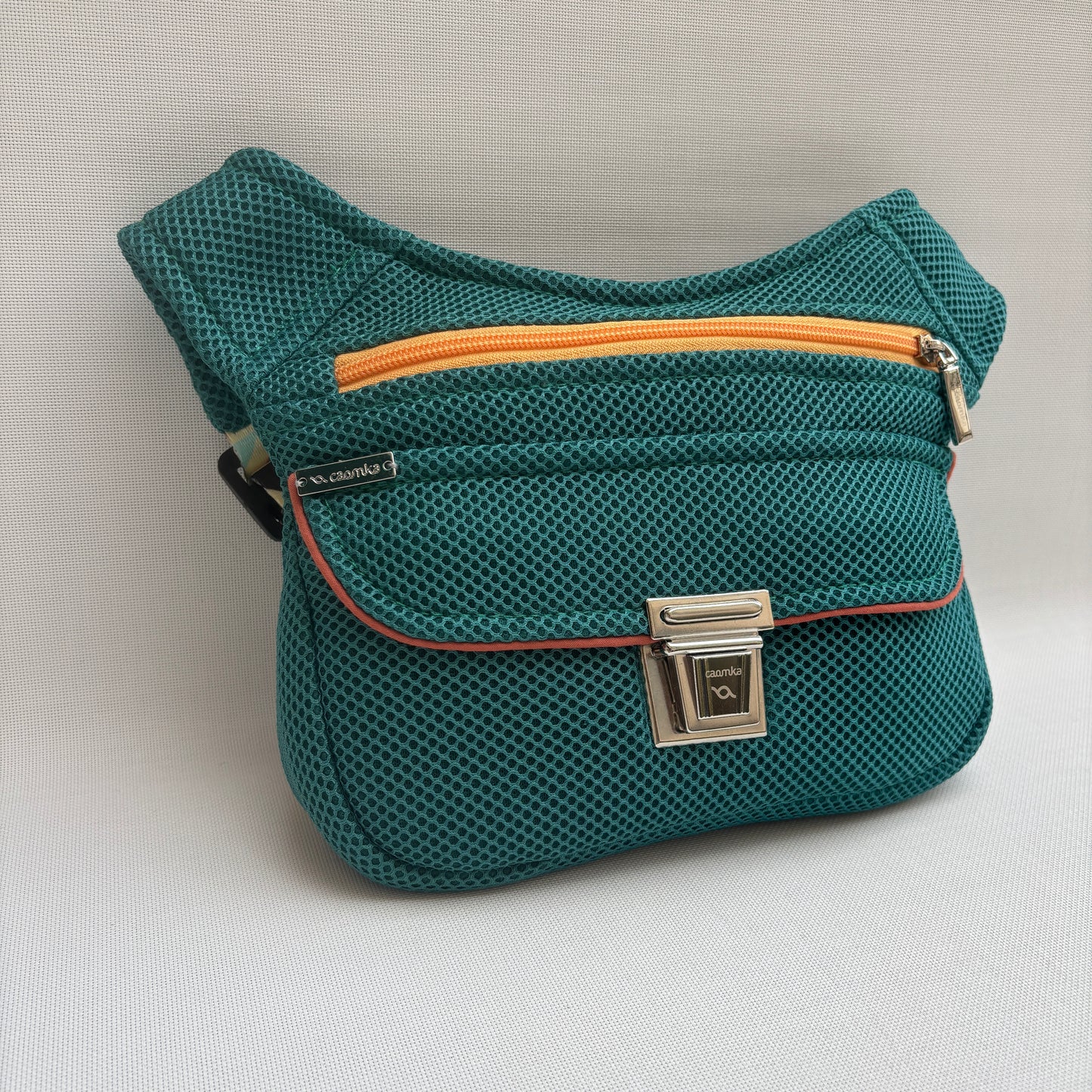 Riñonera "Soft 3D Top" · Pieza Única Núm. 18174