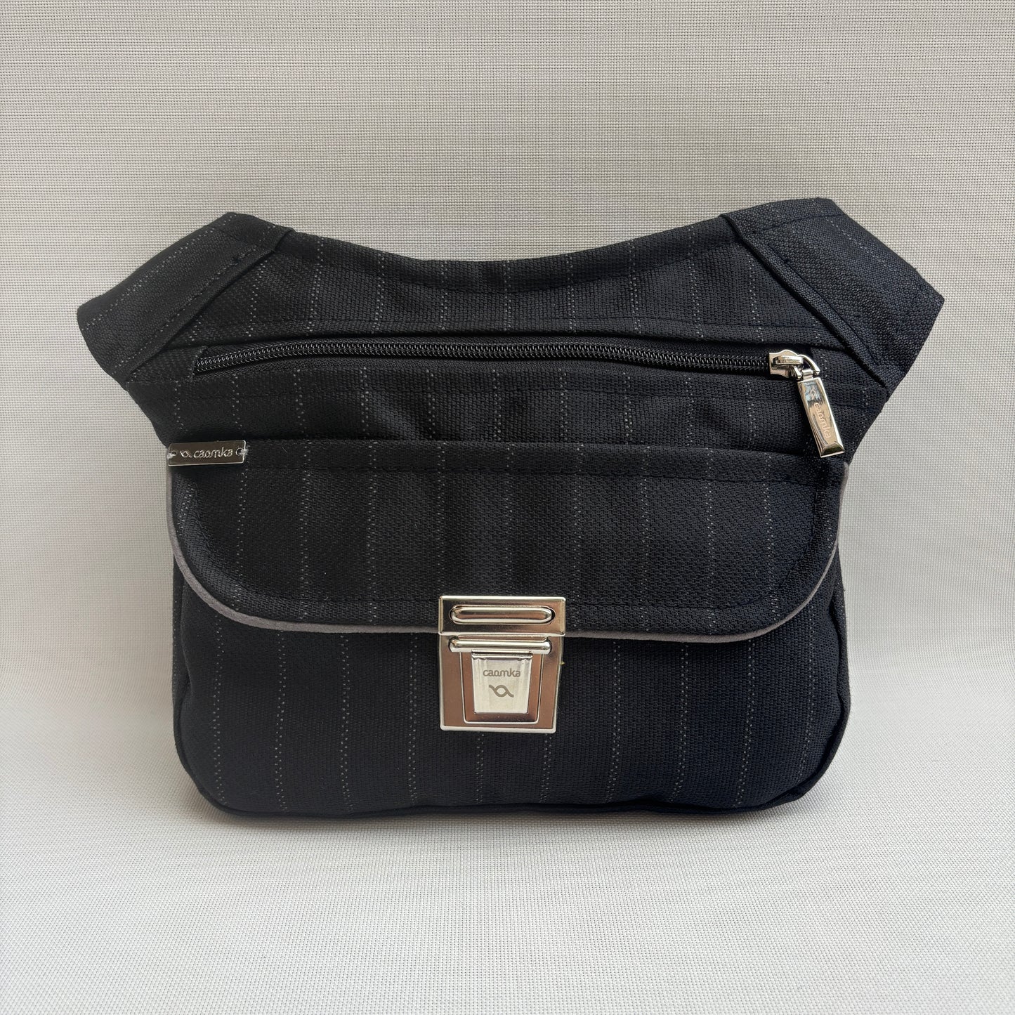 Riñonera "Diplomatic Black Top" · Impermeable · Pieza Única Núm. 18115