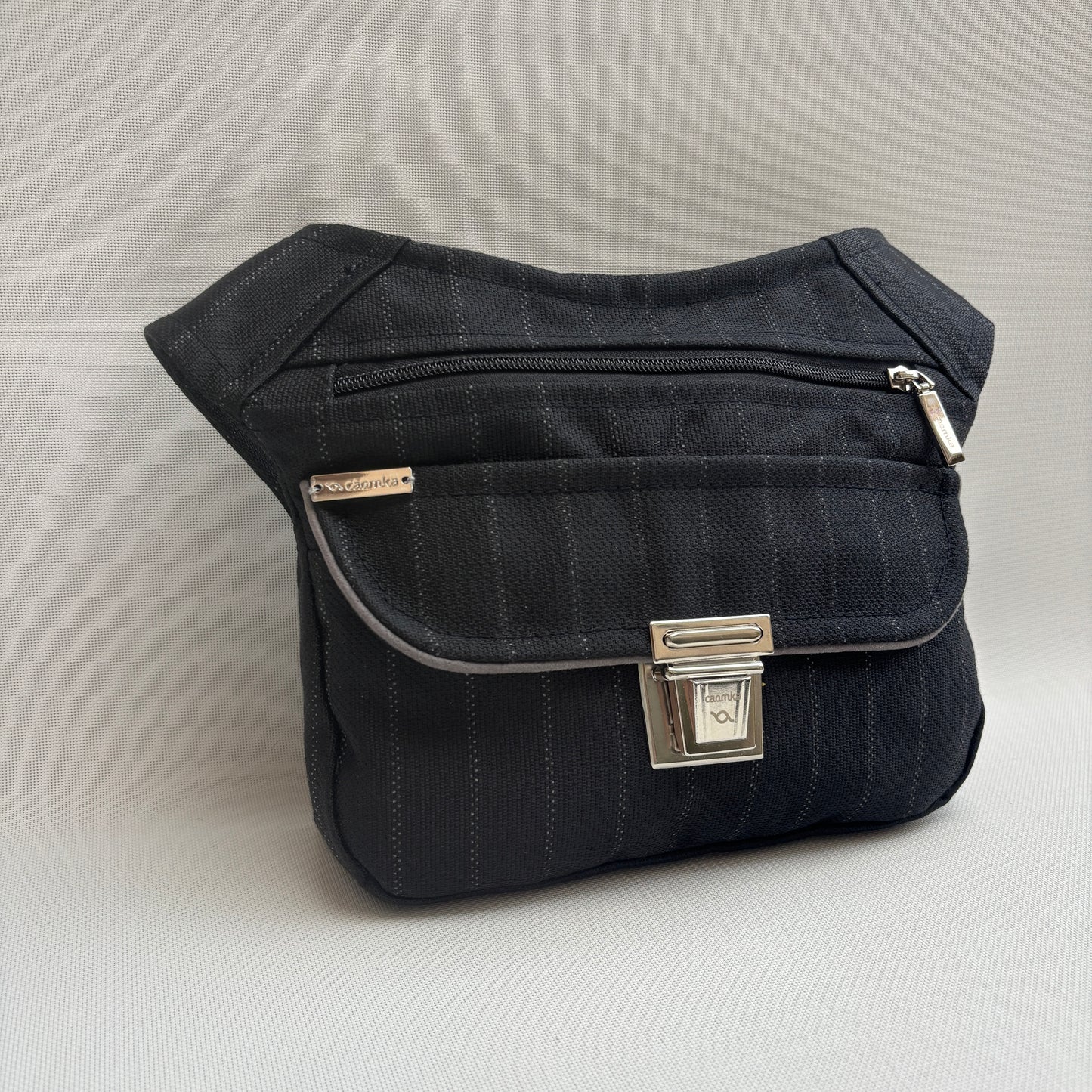 Riñonera "Diplomatic Black Top" · Impermeable · Pieza Única Núm. 18115