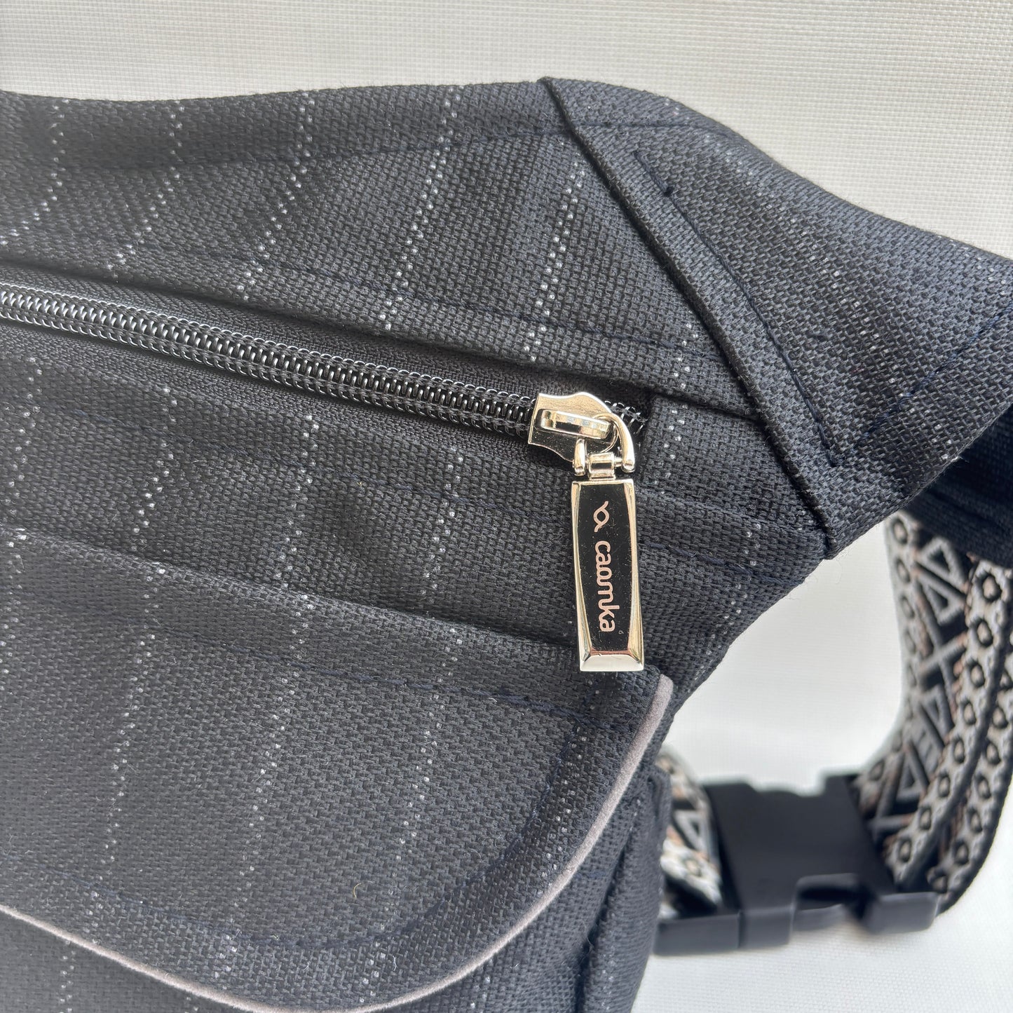 Riñonera "Diplomatic Black Top" · Impermeable · Pieza Única Núm. 18115