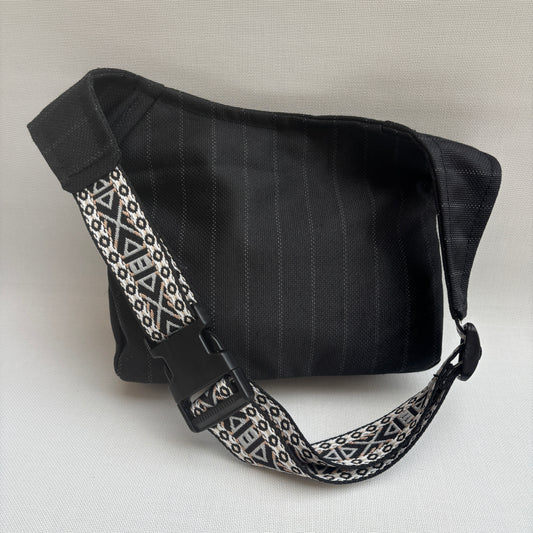 Riñonera "Diplomatic Black Top" · Impermeable · Pieza Única Núm. 18115