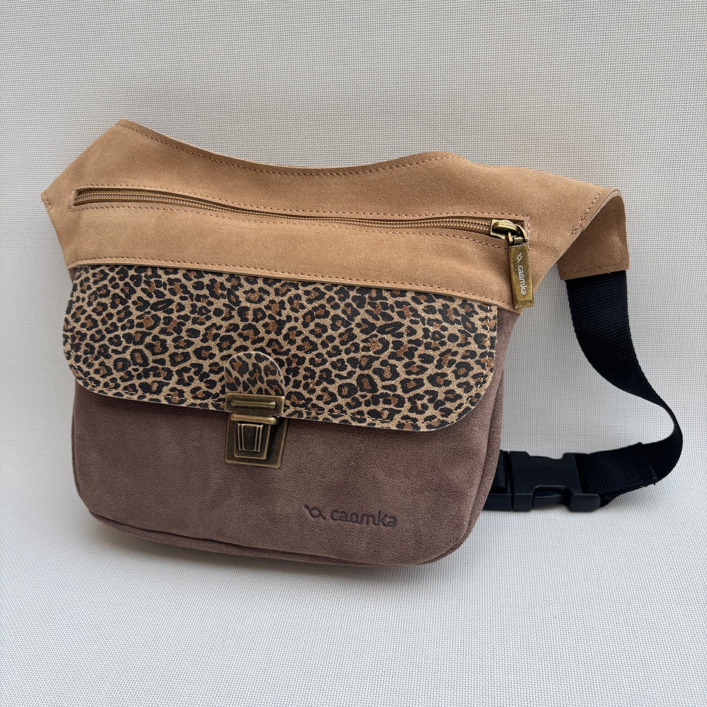 Riñonera Mini "Special Leopard I" · Piel de Serraje · Pieza Exclusiva Núm. 17402