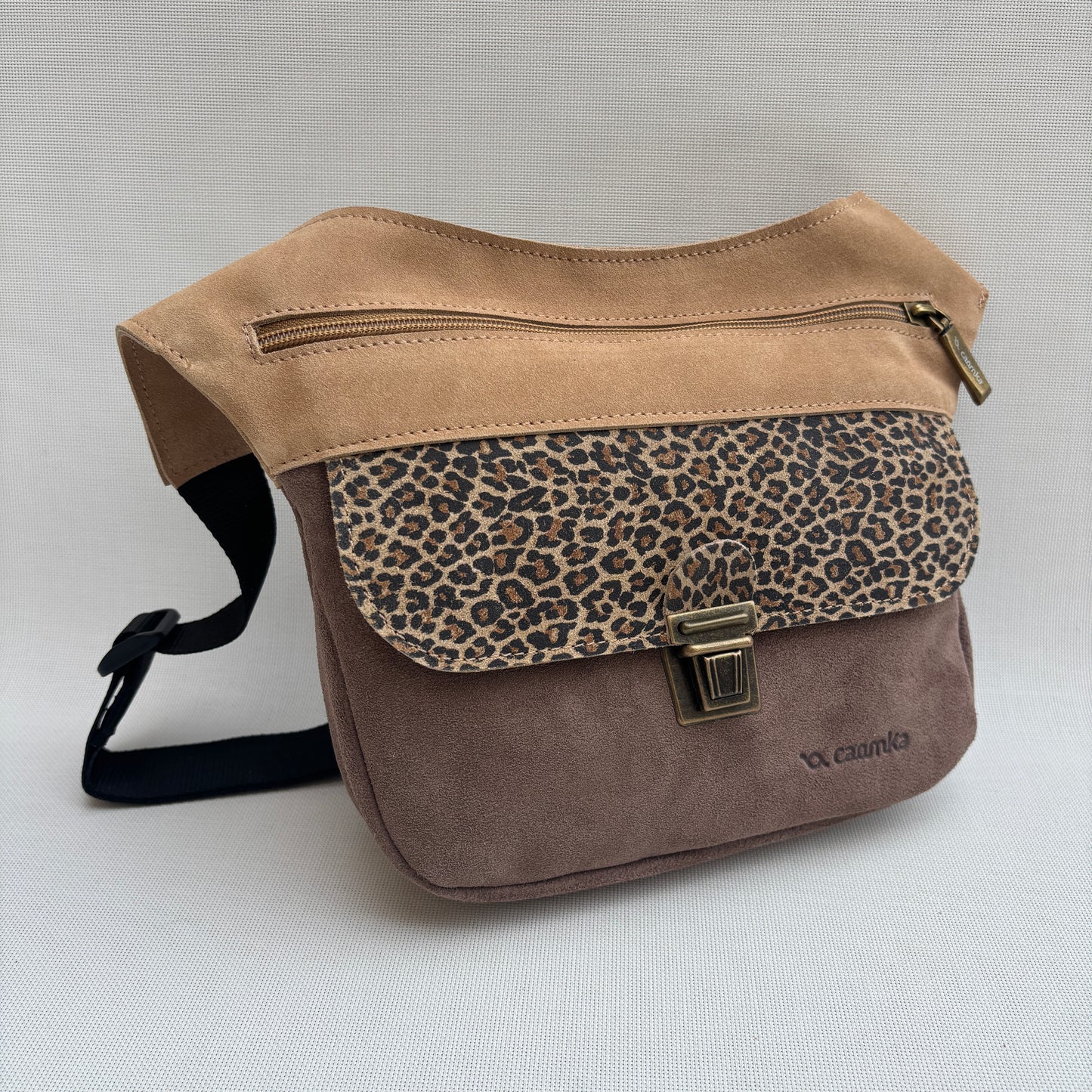 Riñonera Mini "Special Leopard I" · Piel de Serraje · Pieza Exclusiva Núm. 17402
