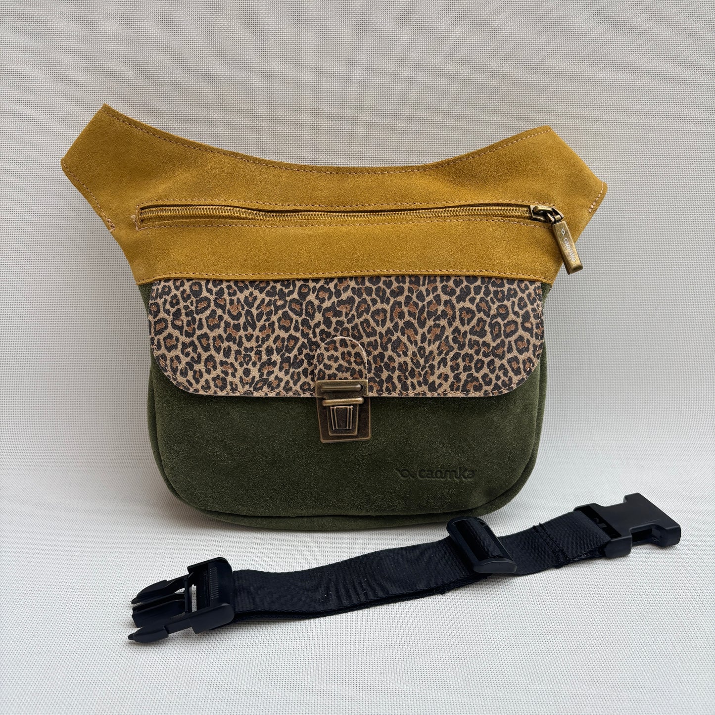 Riñonera Mini "Special Leopard II" · Piel de Serraje · Pieza Exclusiva Núm. 17403