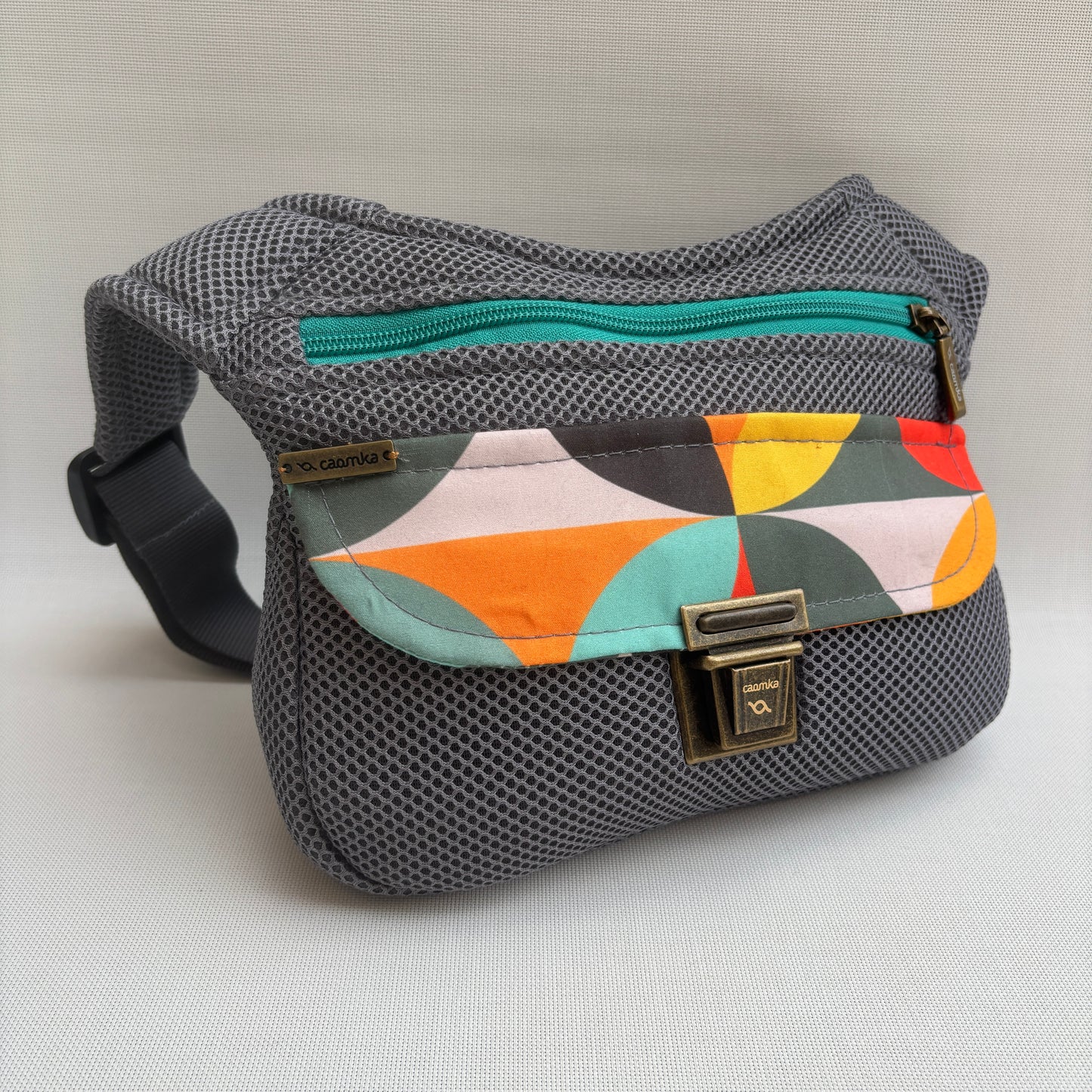 Riñonera "Soft 3D" + Bolsillo trasero · Pieza Única Núm. 18066